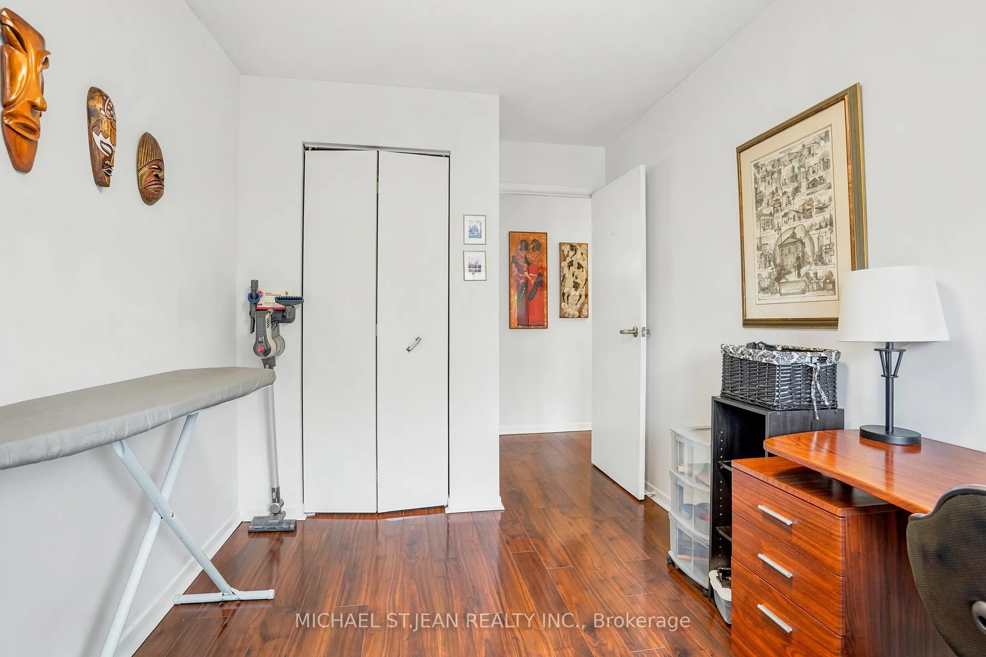 Photo 14 of Unit 404, 23 Main Street, Hamilton, Dundas — HOMEH