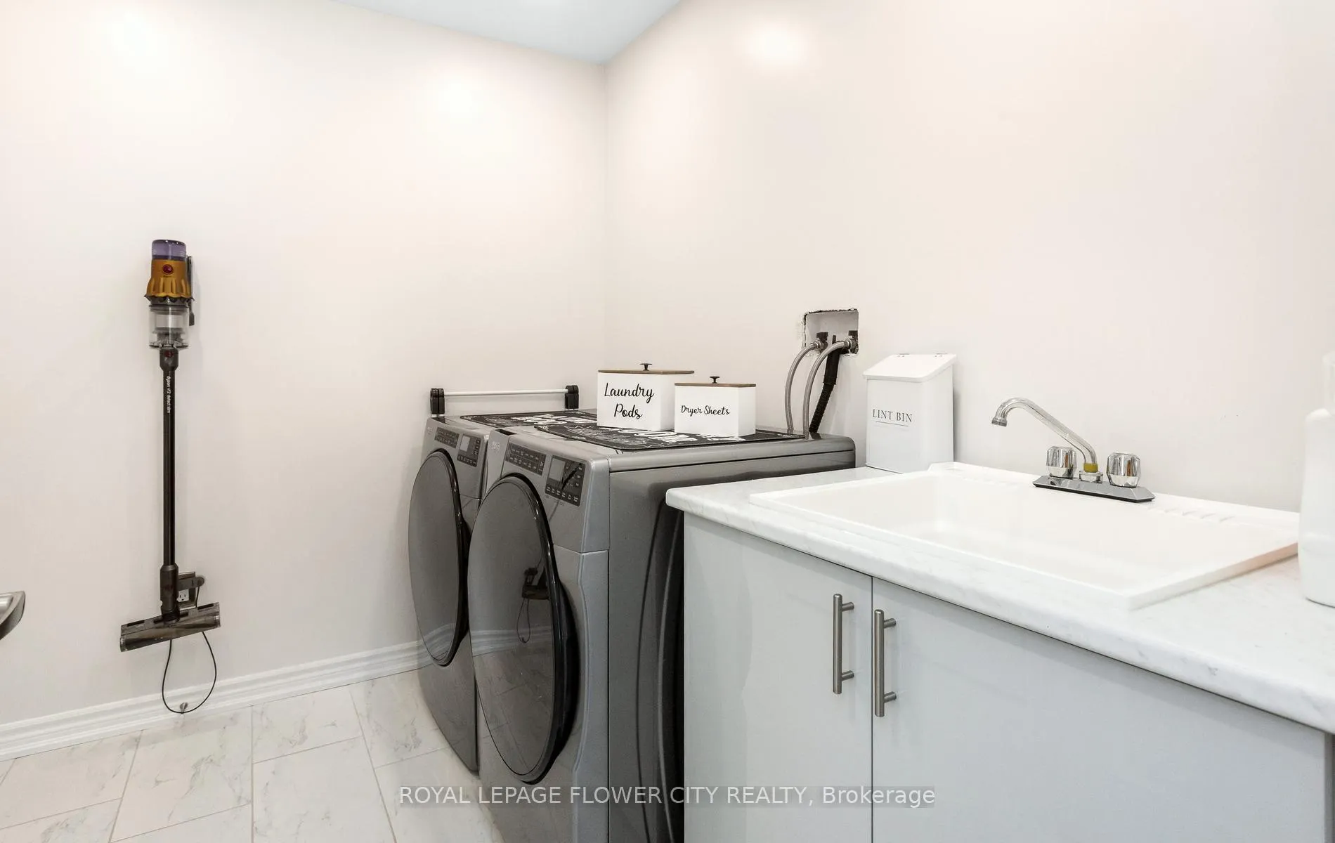Photo 22 of 428 Tim Manley Avenue, Caledon, Rural Caledon — HOMEH