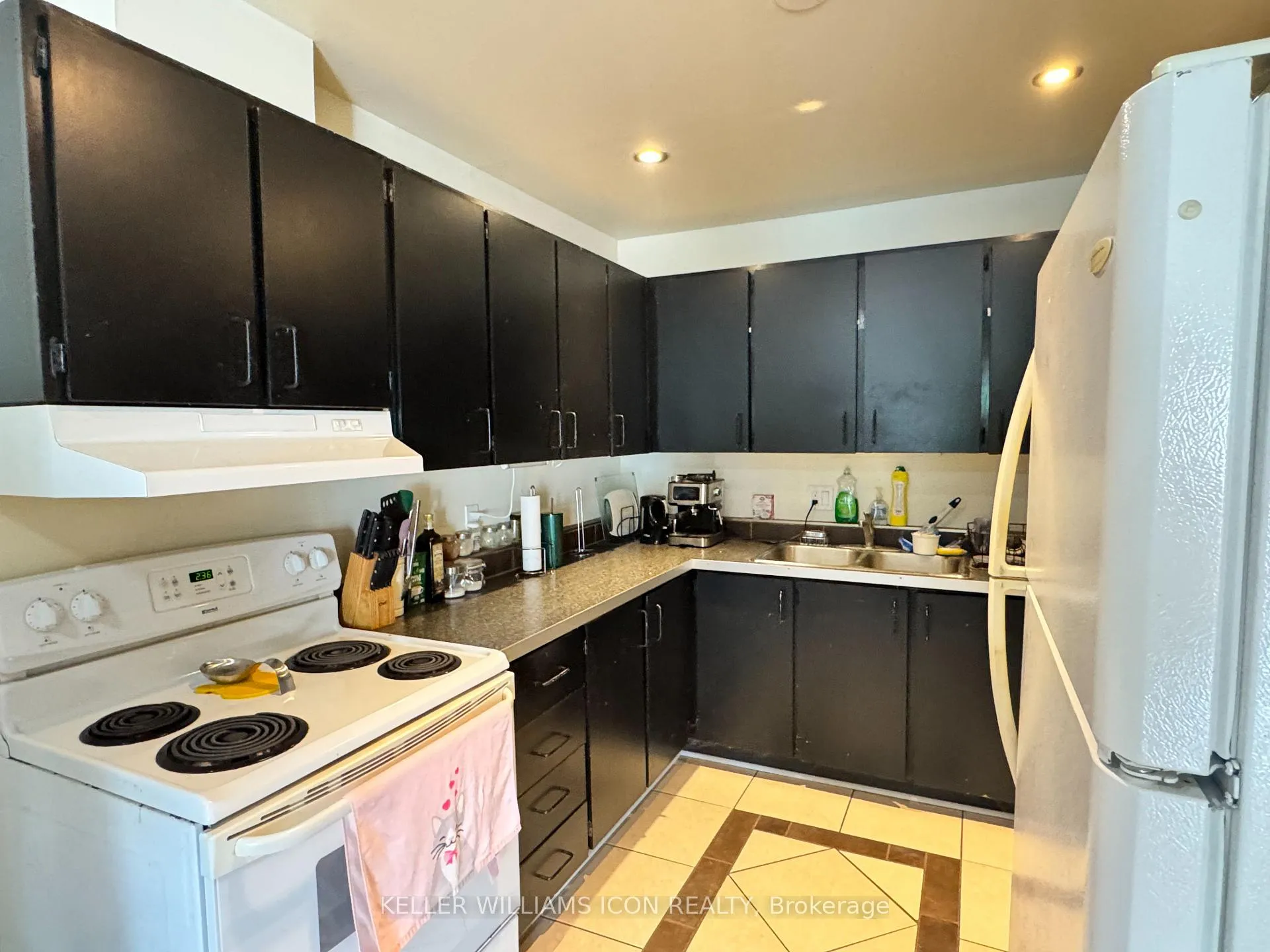 Photo 5 of Unit 245, 3445 Uplands Drive, Ottawa, Hunt Club — HOMEH