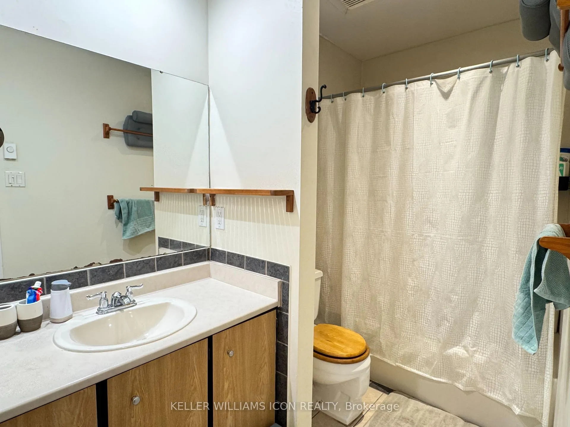 Photo 10 of Unit 245, 3445 Uplands Drive, Ottawa, Hunt Club — HOMEH