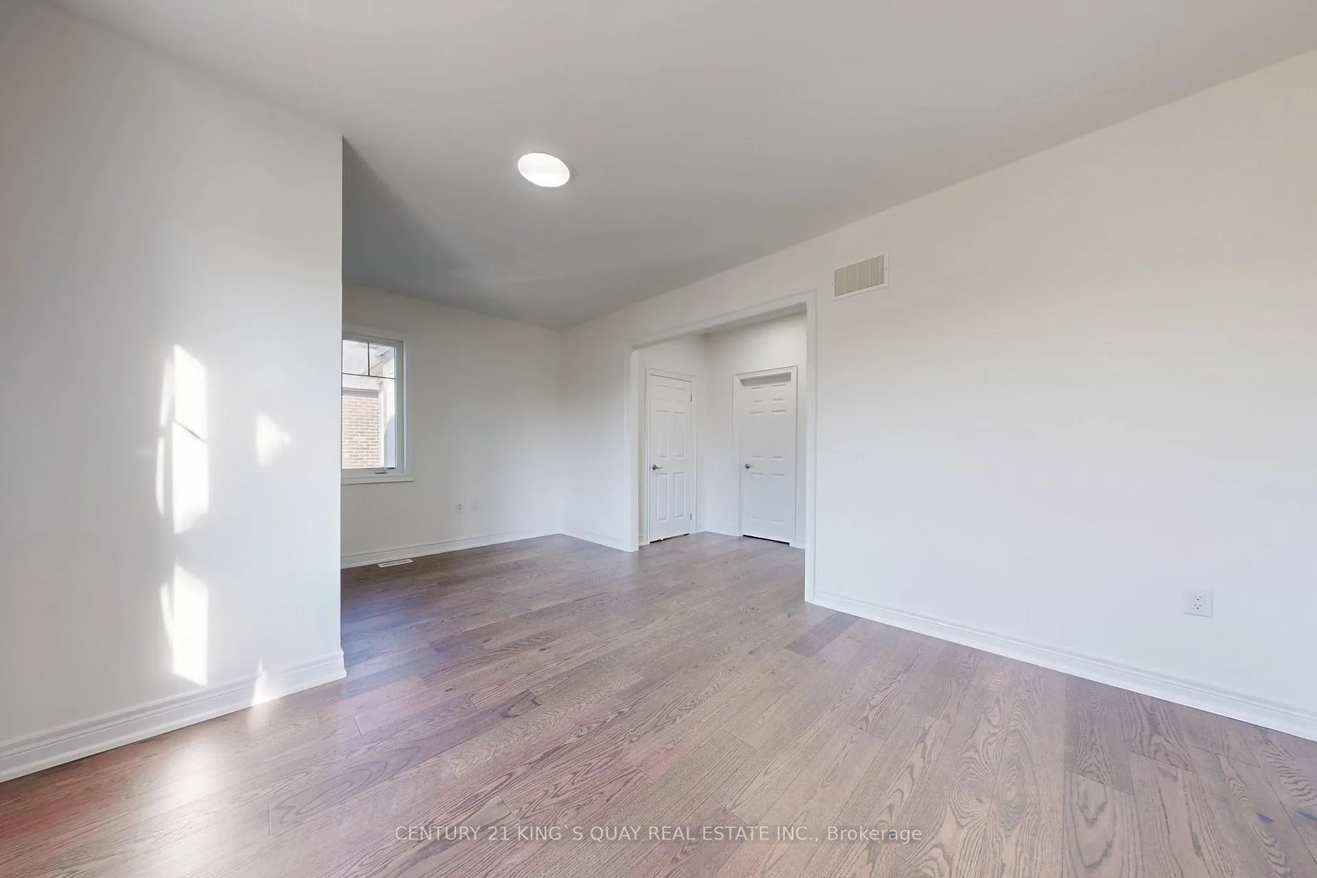Photo 33 of 41 Torrey Pines Road, Vaughan, Kleinburg — HOMEH