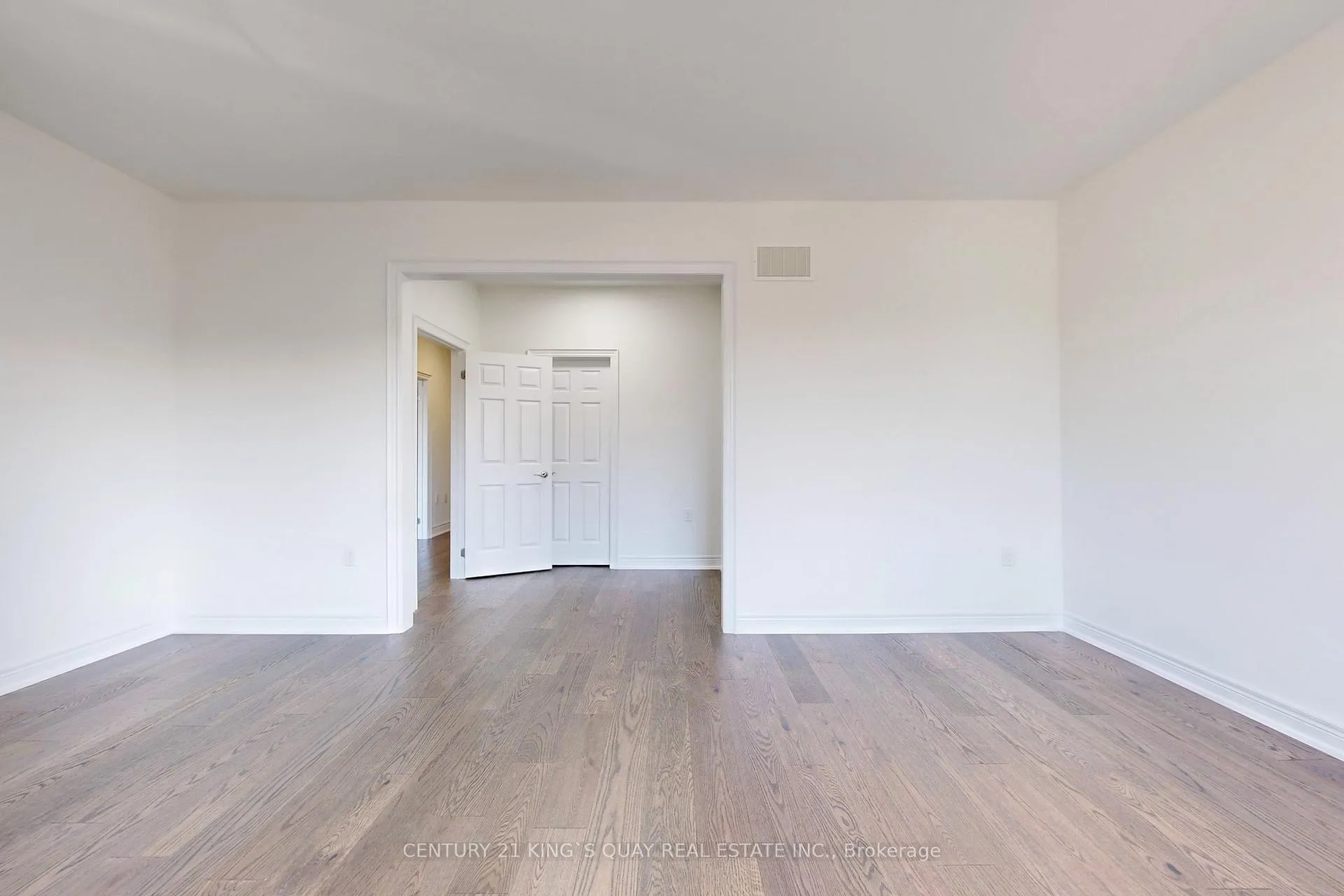 Photo 34 of 41 Torrey Pines Road, Vaughan, Kleinburg — HOMEH