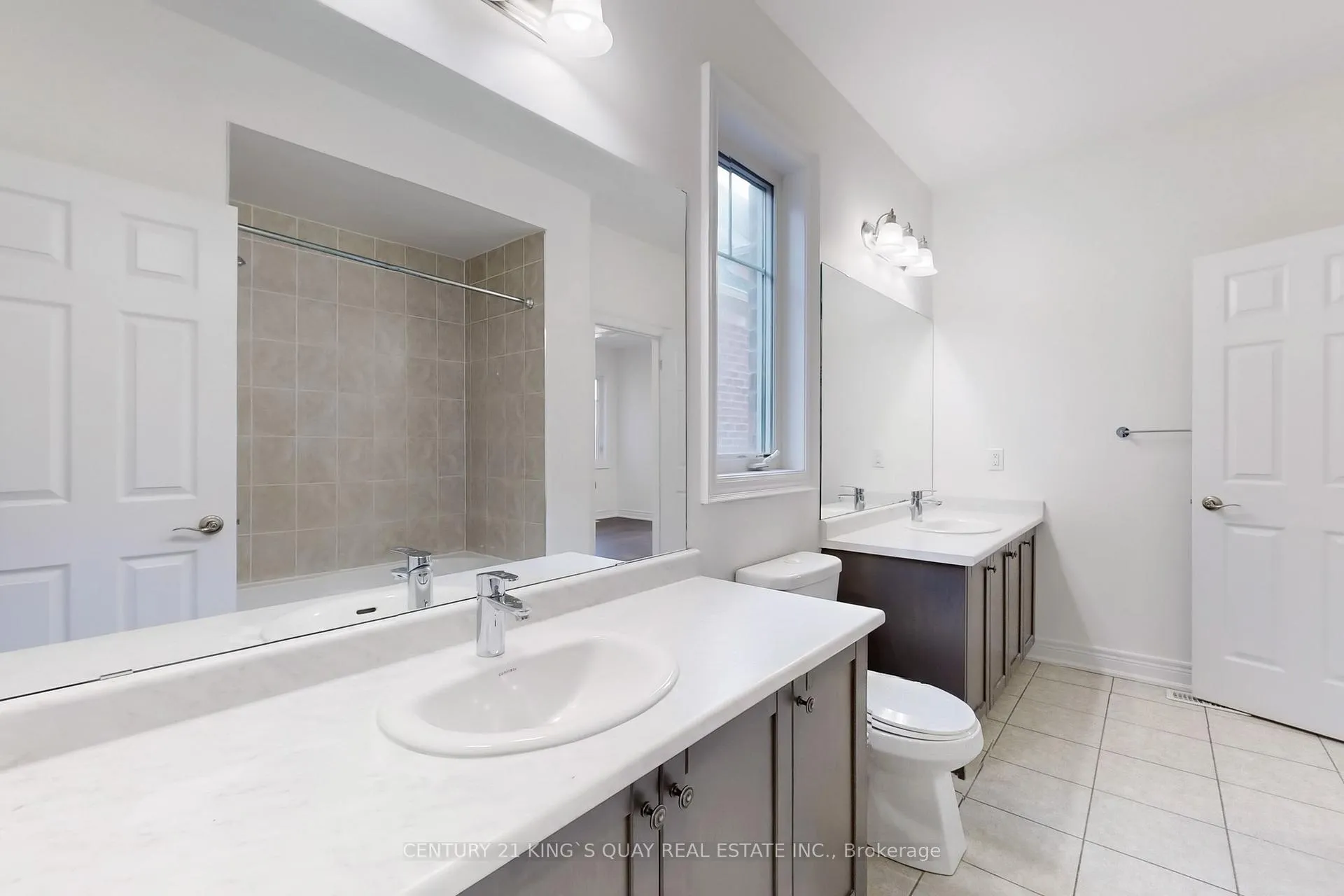 Photo 36 of 41 Torrey Pines Road, Vaughan, Kleinburg — HOMEH