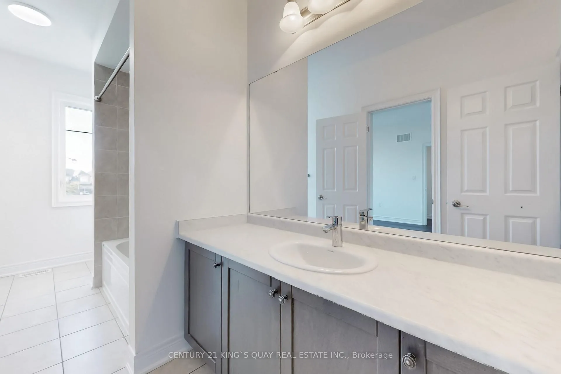 Photo 42 of 41 Torrey Pines Road, Vaughan, Kleinburg — HOMEH