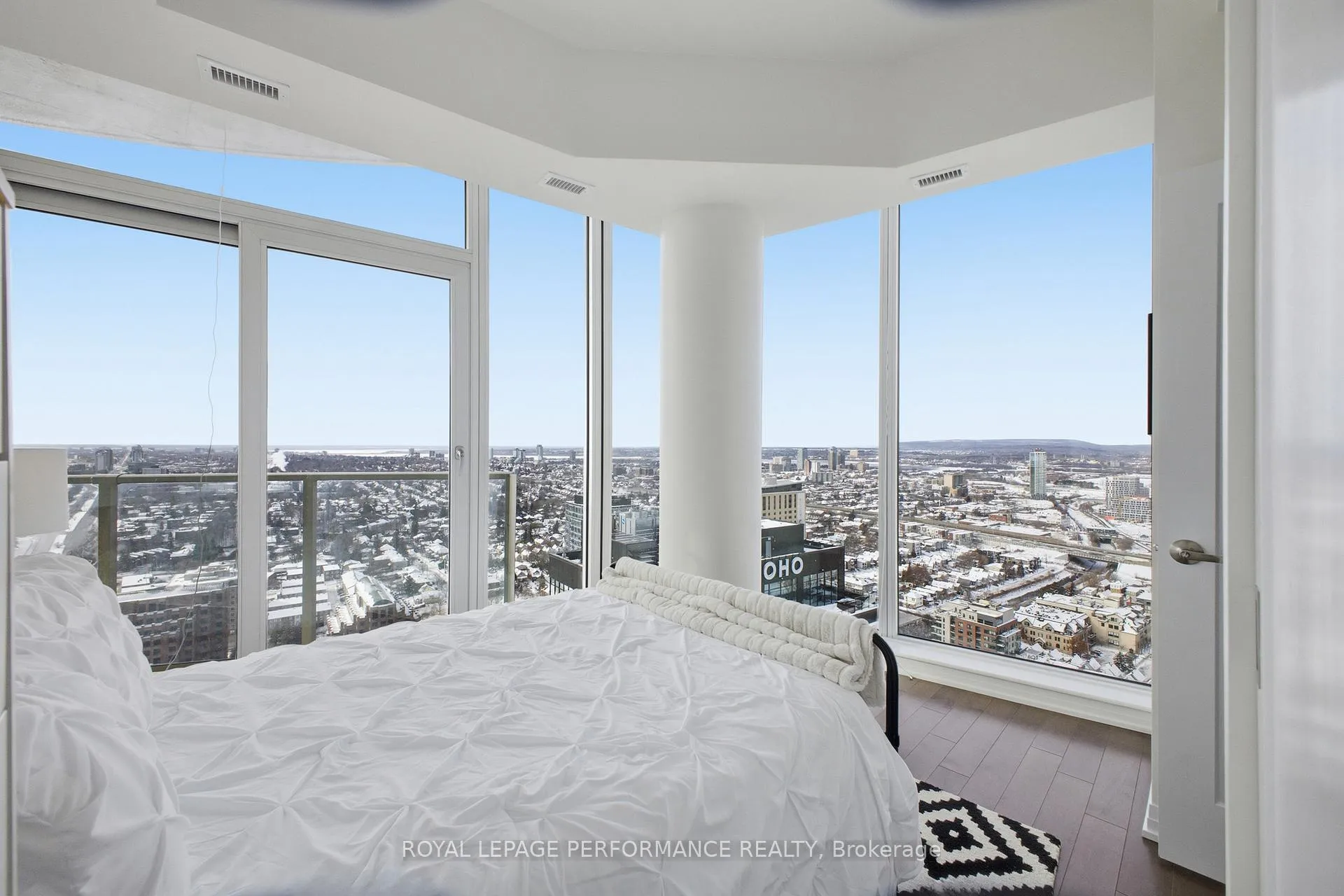 Photo 11 of Unit 3502, 805 Carling Avenue, Ottawa, West Centre Town — HOMEH