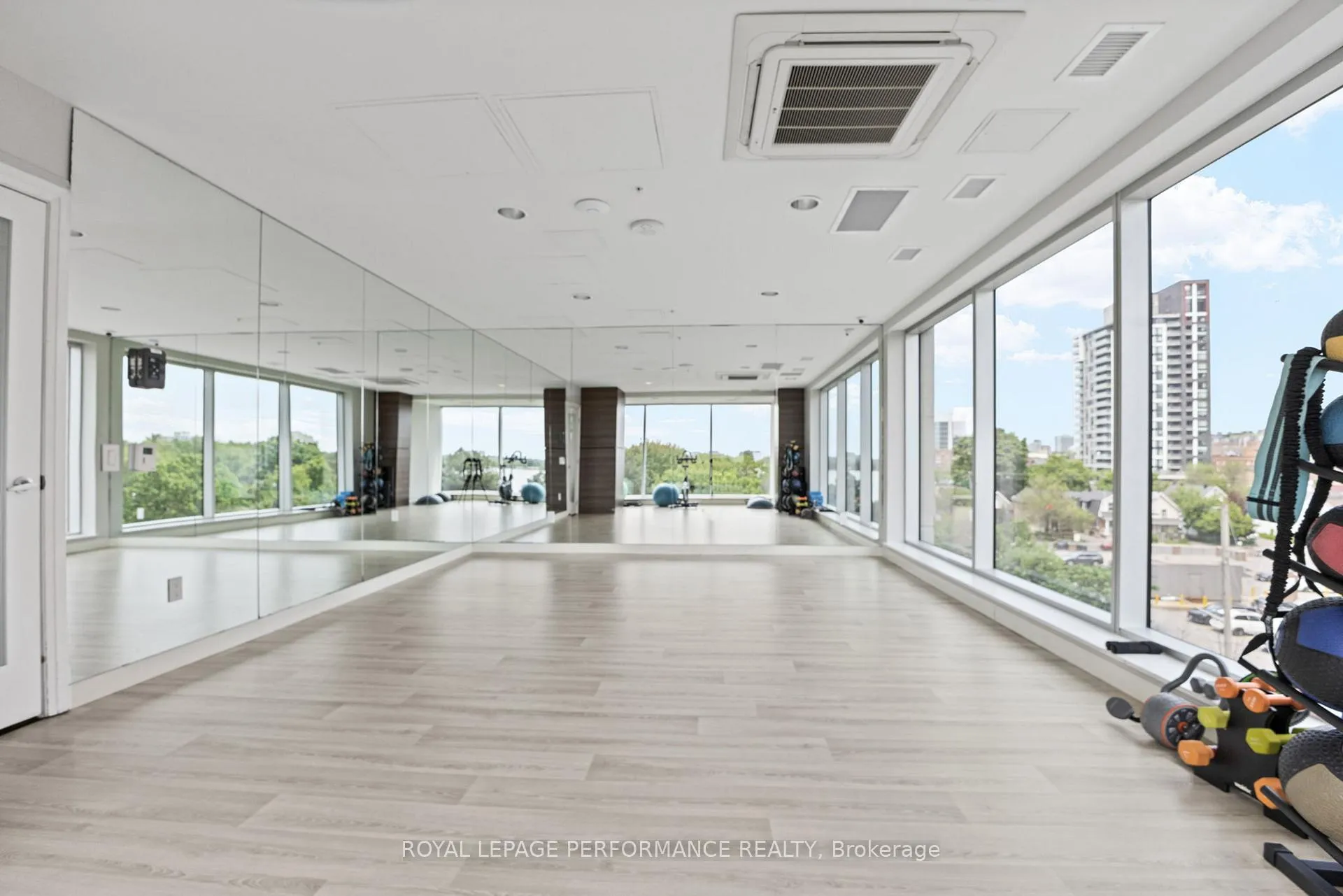 Photo 22 of Unit 3502, 805 Carling Avenue, Ottawa, West Centre Town — HOMEH