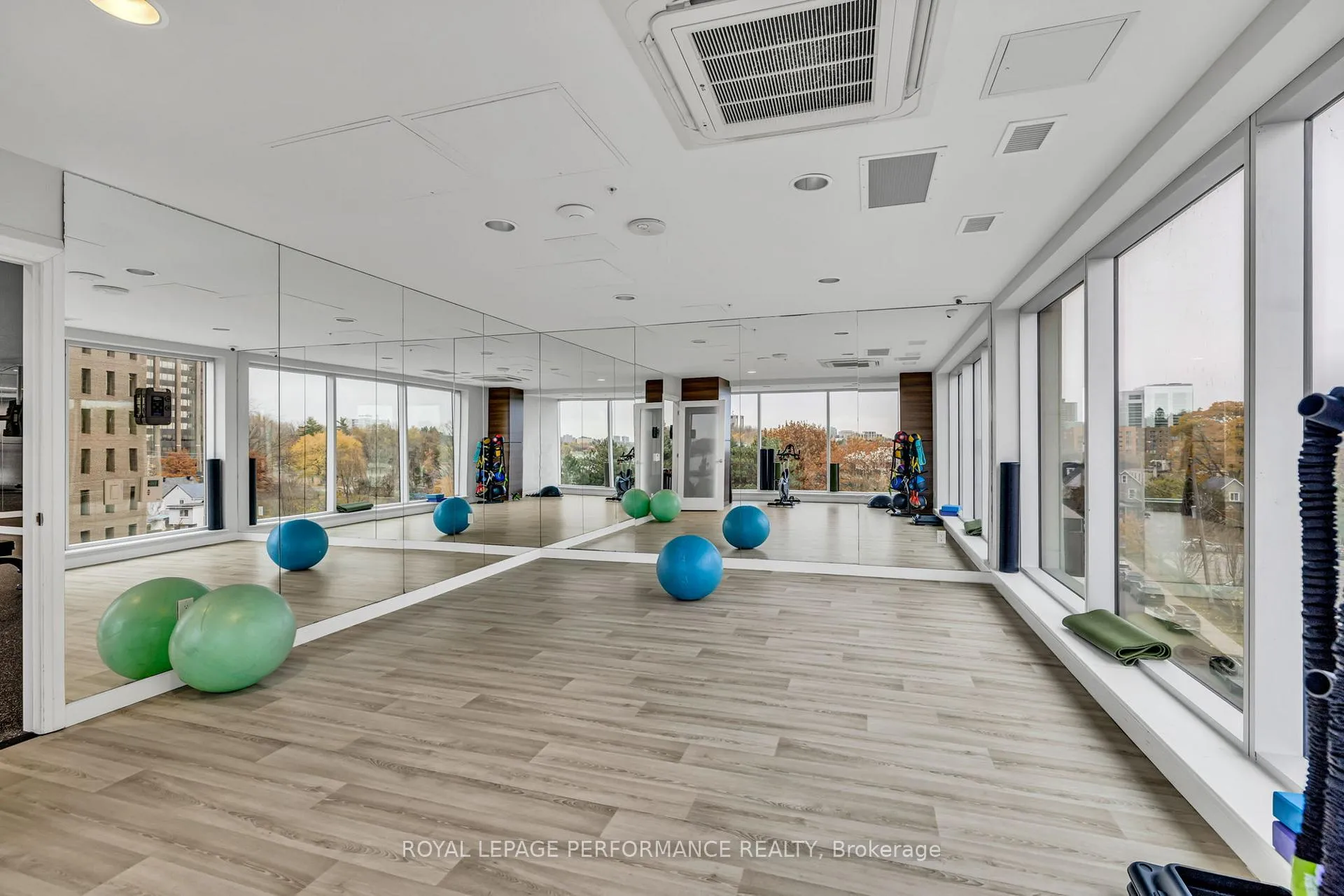 Photo 23 of Unit 3502, 805 Carling Avenue, Ottawa, West Centre Town — HOMEH