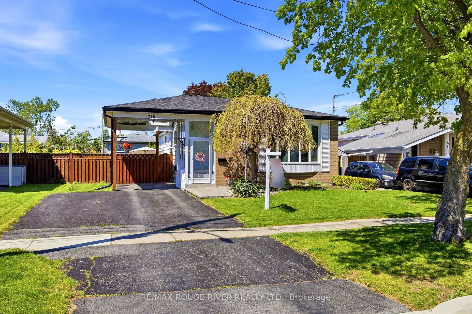 Photo 1 of 796 Batory Avenue, Pickering, West Shore — HOMEH
