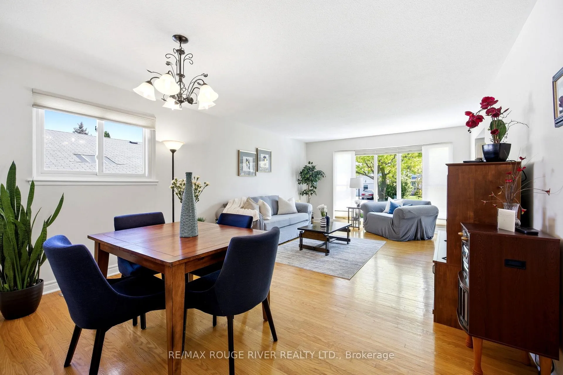Photo 6 of 796 Batory Avenue, Pickering, West Shore — HOMEH