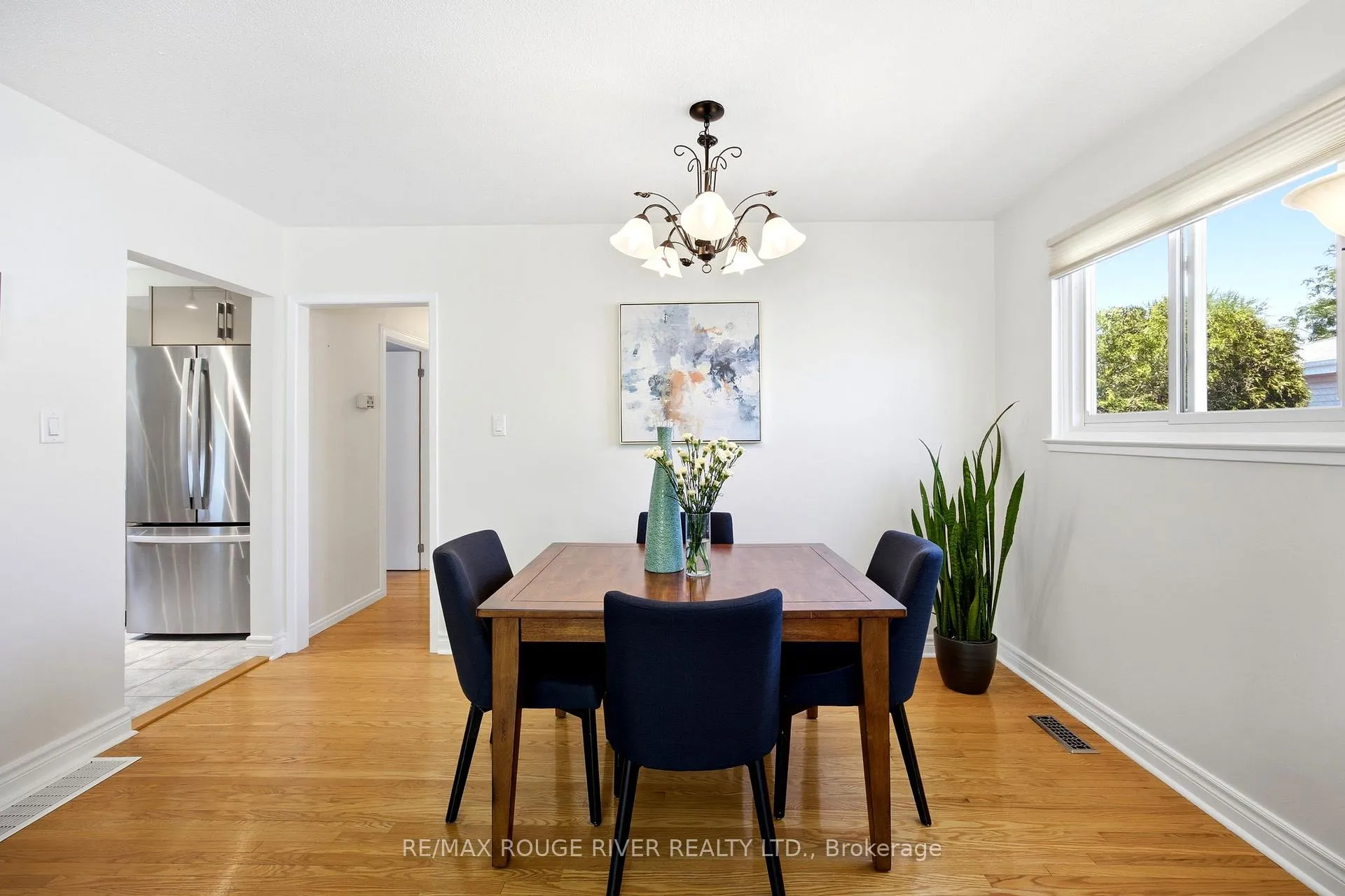Photo 12 of 796 Batory Avenue, Pickering, West Shore — HOMEH
