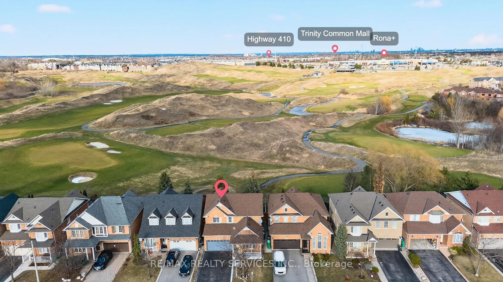 Photo 4 of 47 Upper Highlands Drive, Brampton, Heart Lake East — HOMEH