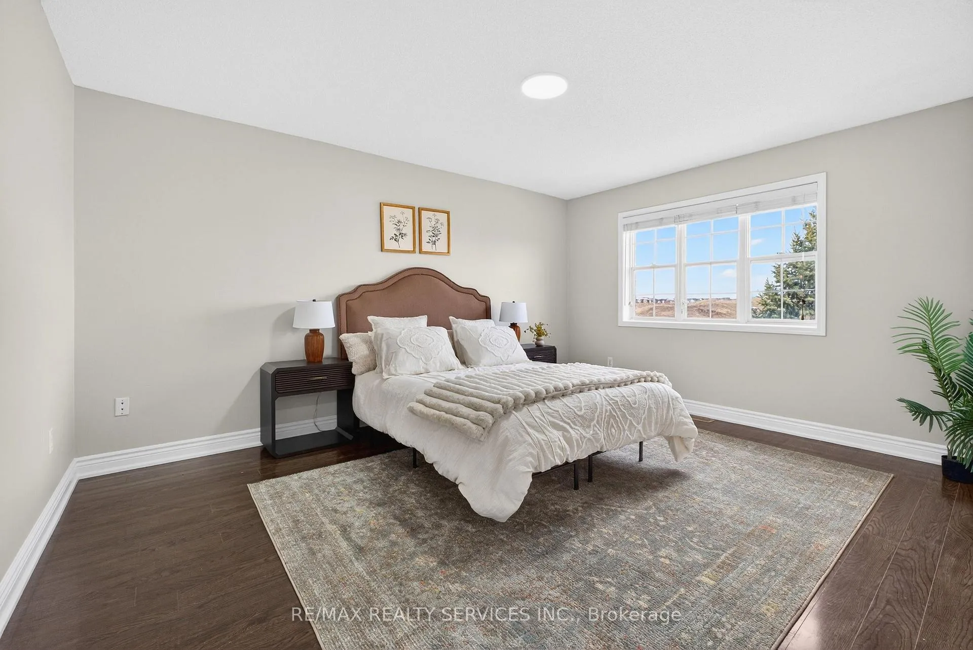Photo 24 of 47 Upper Highlands Drive, Brampton, Heart Lake East — HOMEH