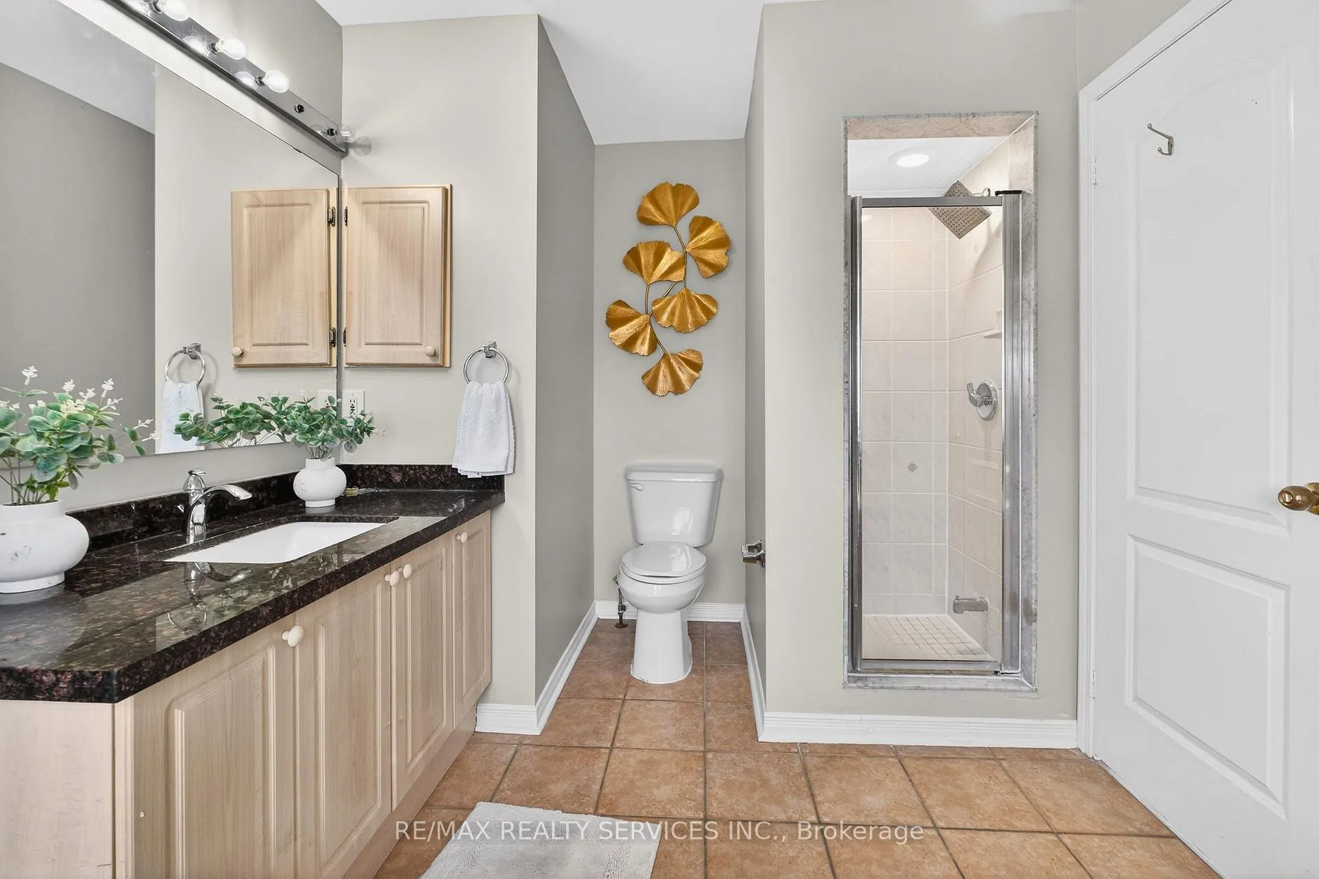 Photo 27 of 47 Upper Highlands Drive, Brampton, Heart Lake East — HOMEH