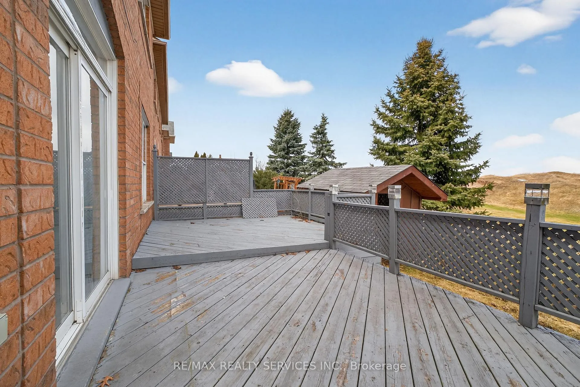 Photo 46 of 47 Upper Highlands Drive, Brampton, Heart Lake East — HOMEH