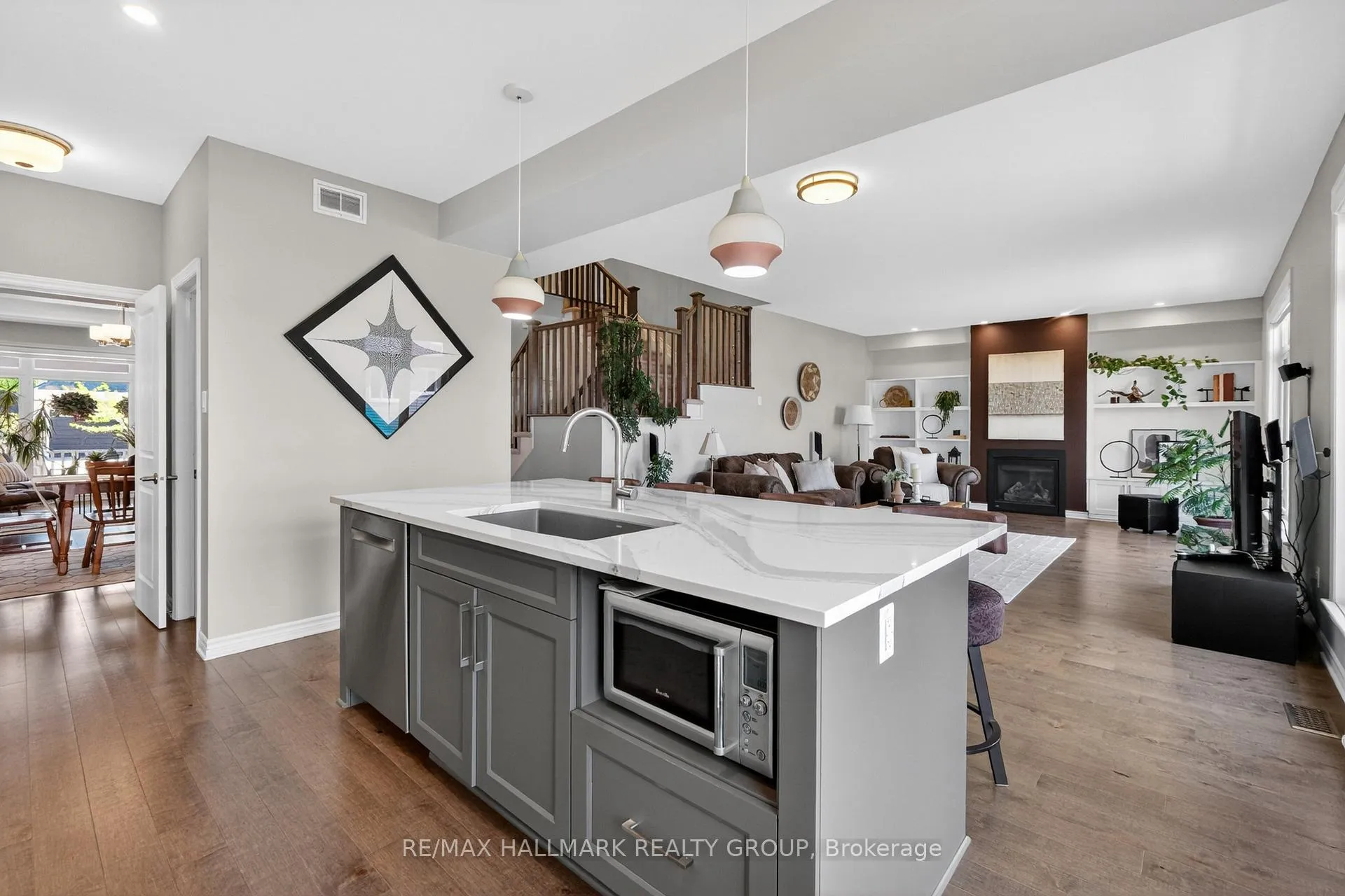 Photo 10 of 707 Mashkig Avenue, Ottawa, Camelot — HOMEH