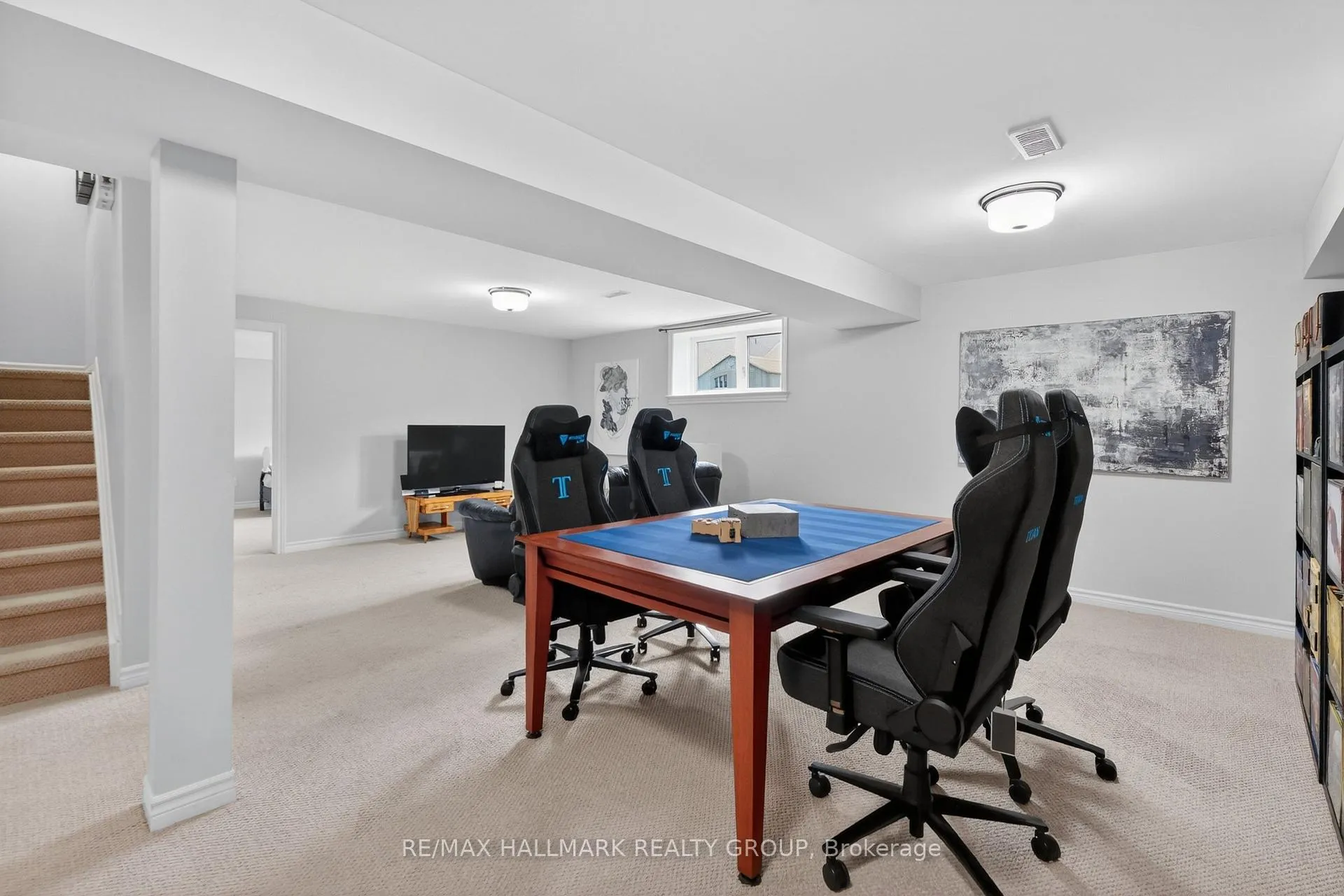 Photo 42 of 707 Mashkig Avenue, Ottawa, Camelot — HOMEH
