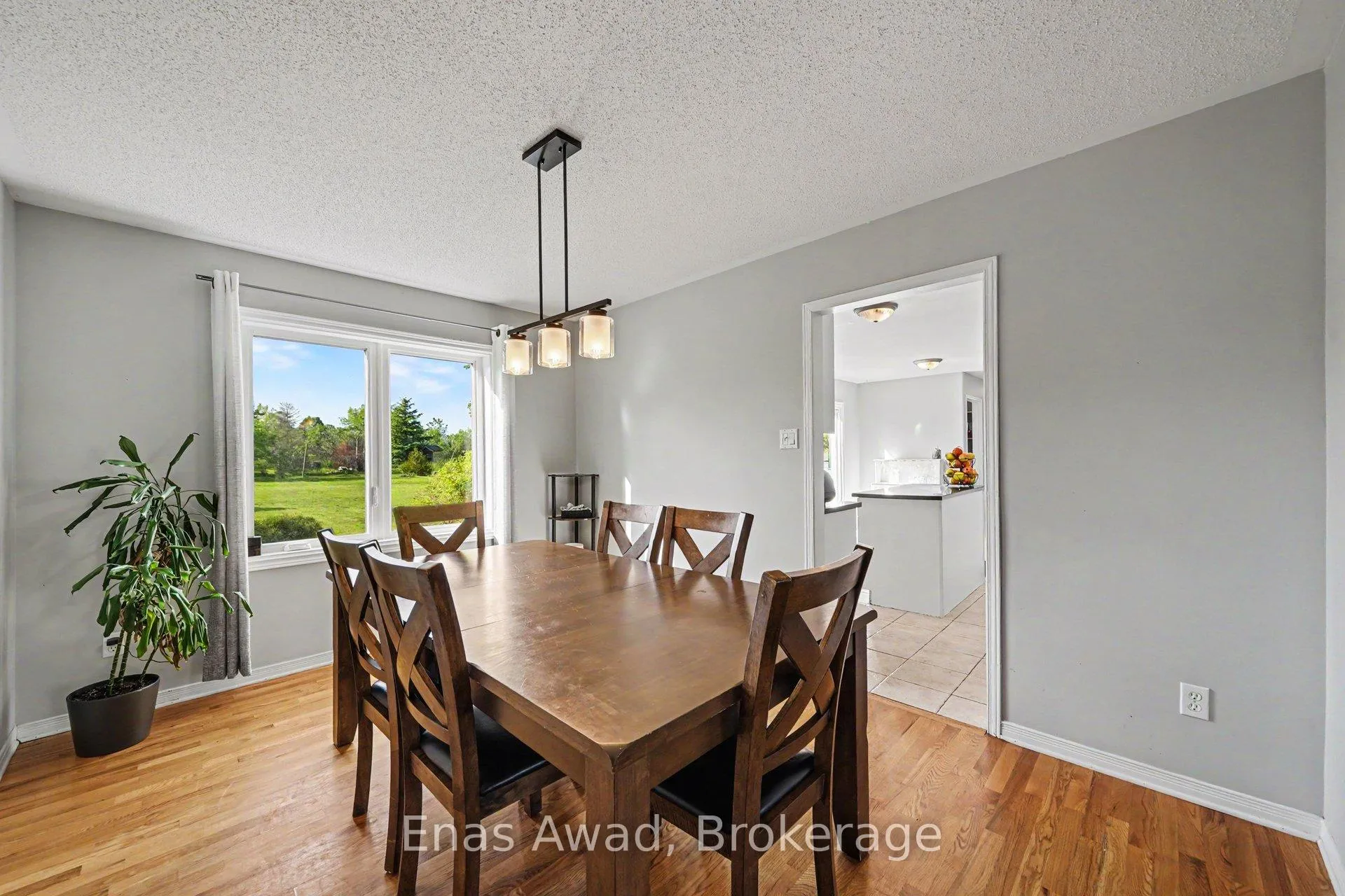 Photo 8 of 1253 Collier Crescent, Ottawa, Greely — HOMEH