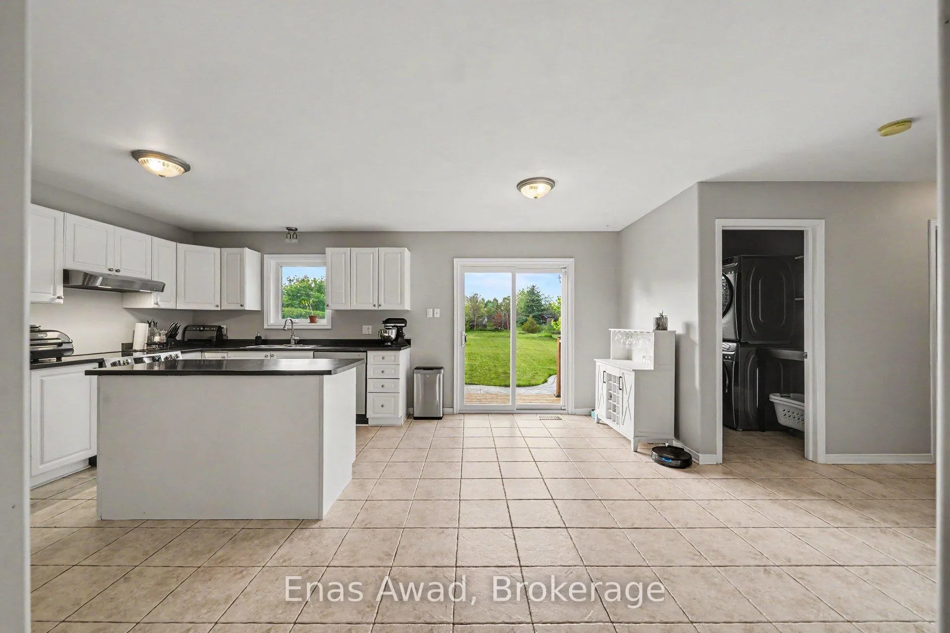 Photo 9 of 1253 Collier Crescent, Ottawa, Greely — HOMEH