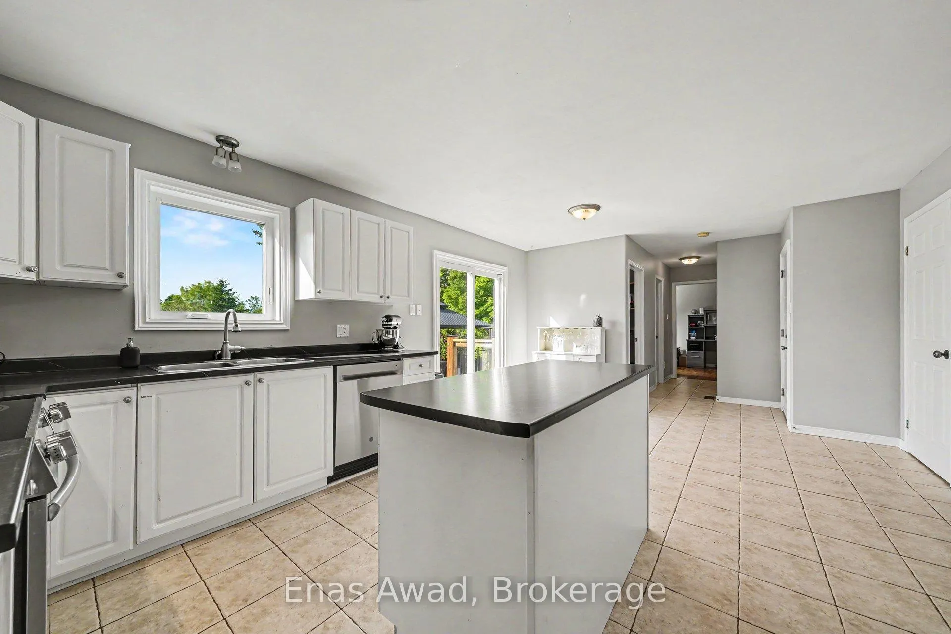 Photo 11 of 1253 Collier Crescent, Ottawa, Greely — HOMEH