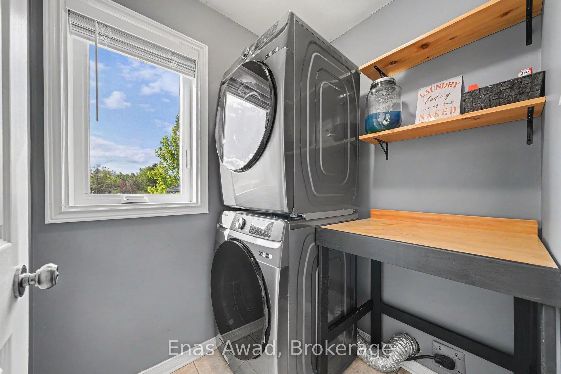 Photo 13 of 1253 Collier Crescent, Ottawa, Greely — HOMEH