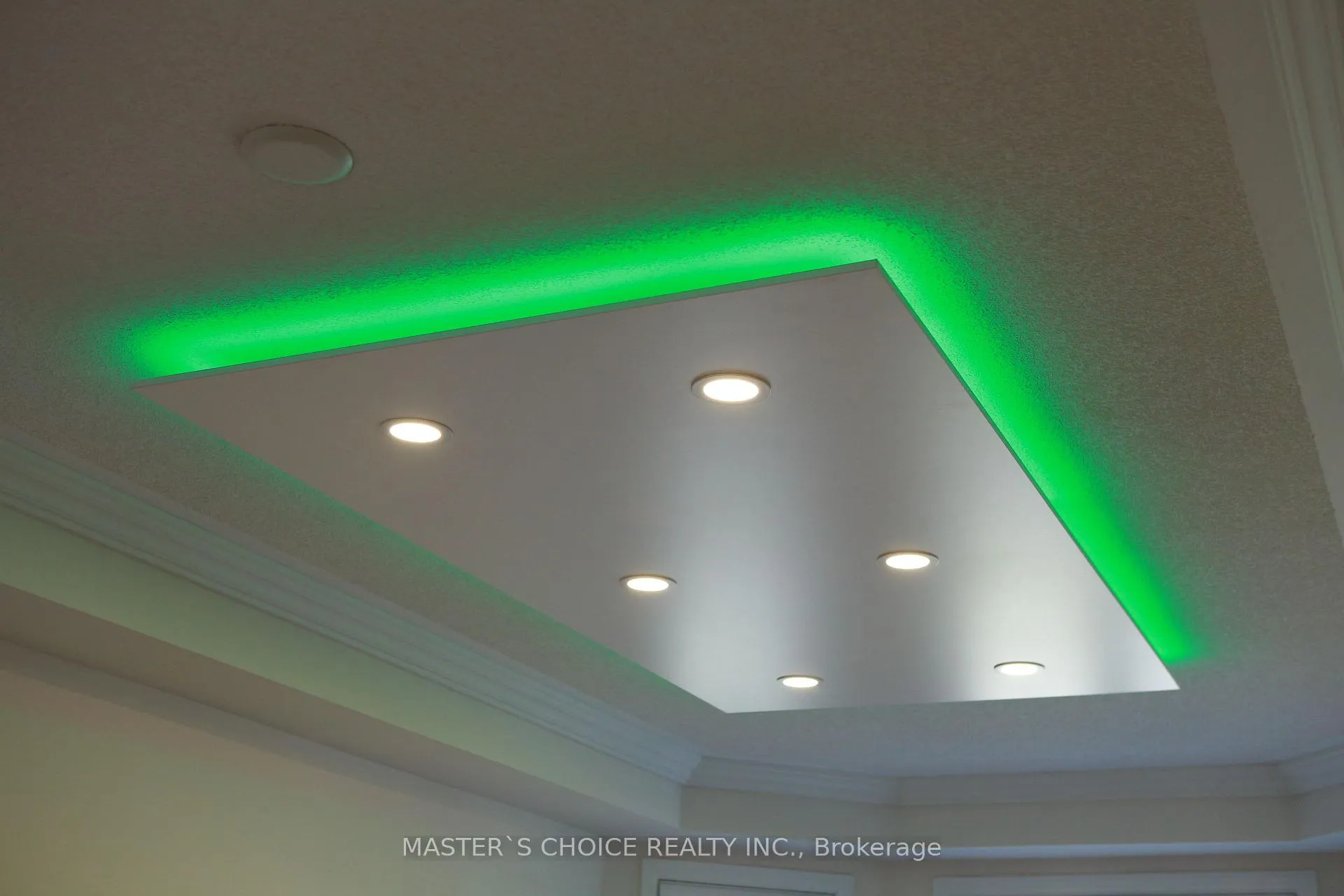Photo 9 of 68 Oakford Drive, Markham, Cachet — HOMEH