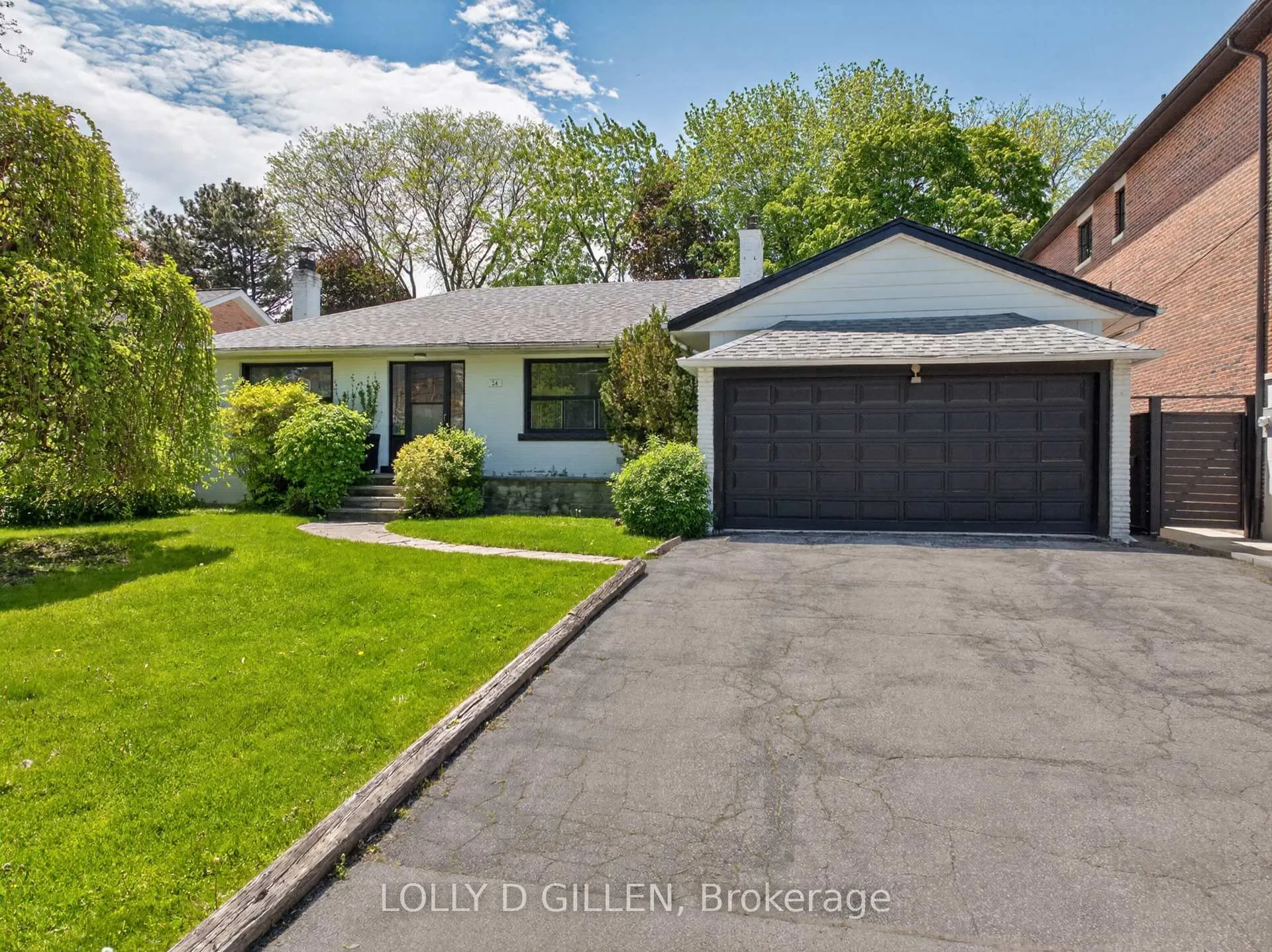Photo 8 of 24 Saunders Street, Toronto, Bedford Park-Nortown — HOMEH