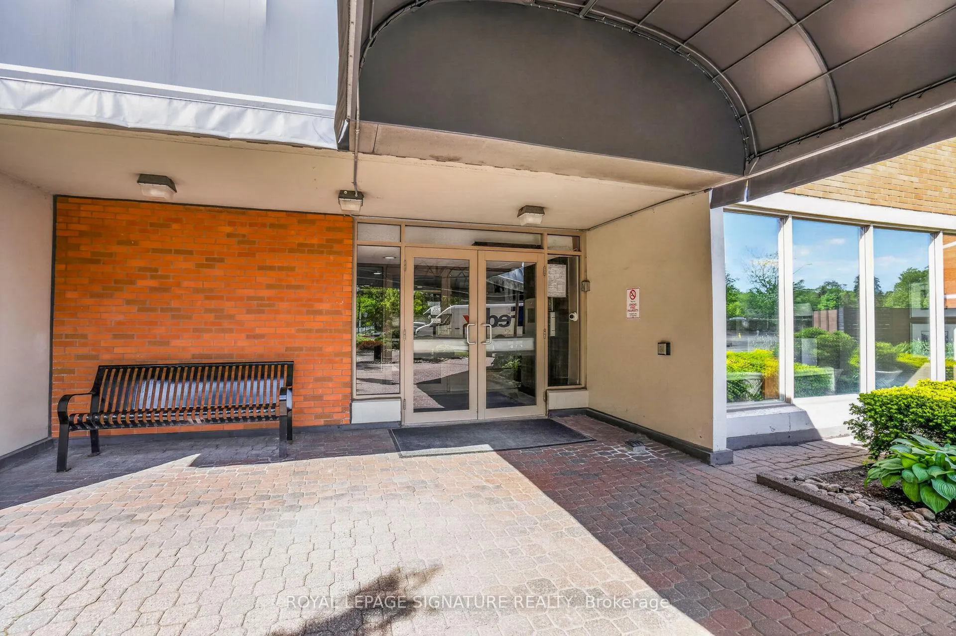 Photo 2 of Unit 103, 7811 Yonge Street, Markham, Thornhill — HOMEH