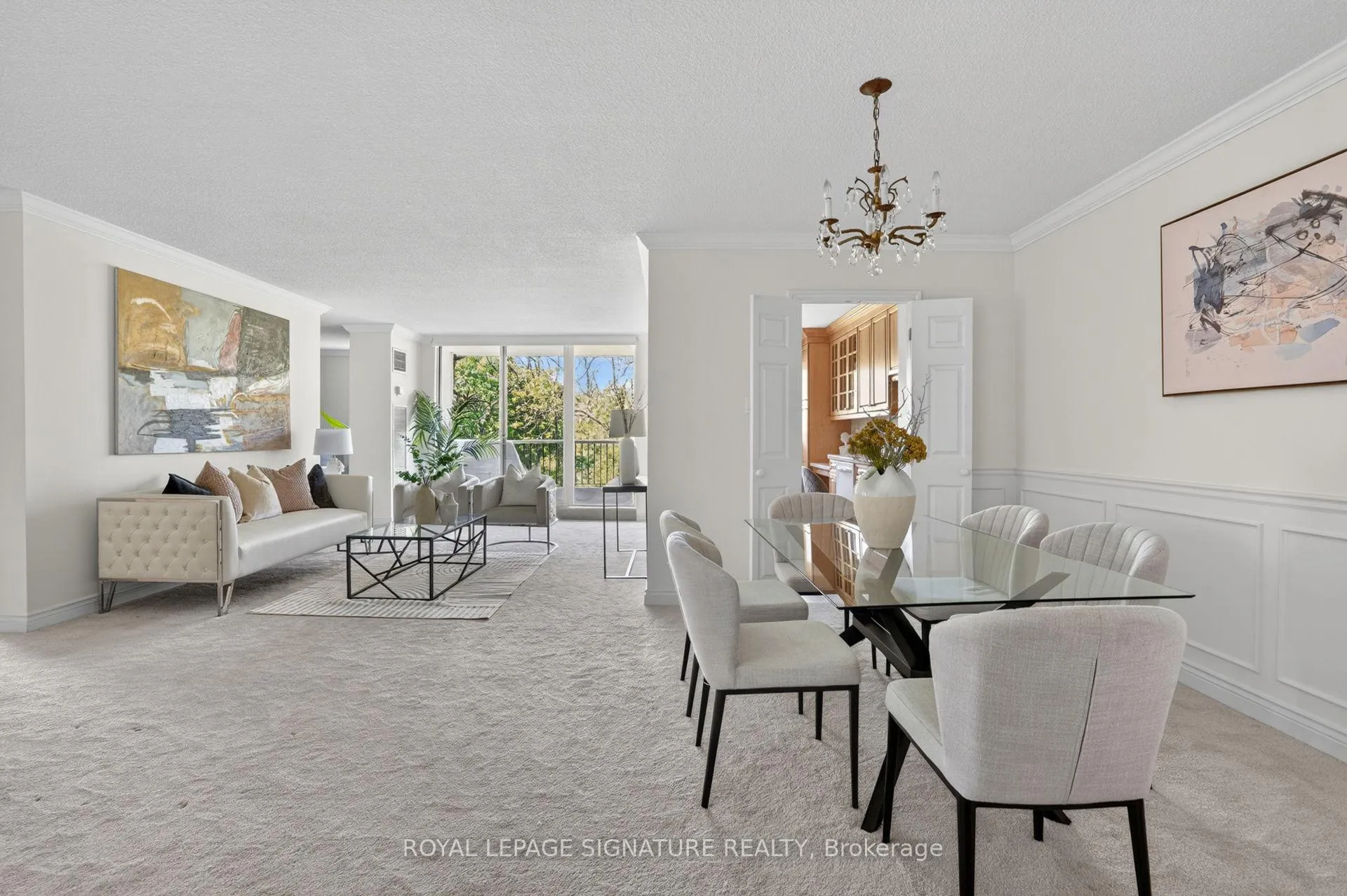 Photo 6 of Unit 103, 7811 Yonge Street, Markham, Thornhill — HOMEH