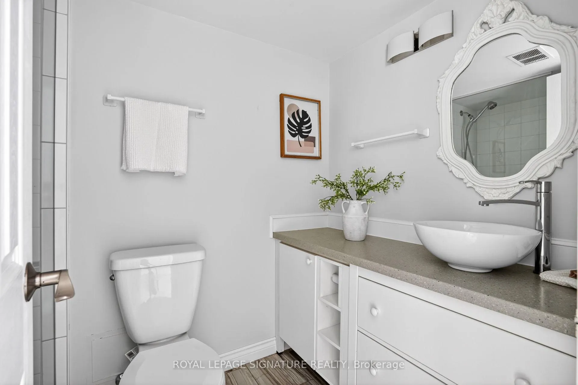 Photo 21 of Unit 103, 7811 Yonge Street, Markham, Thornhill — HOMEH