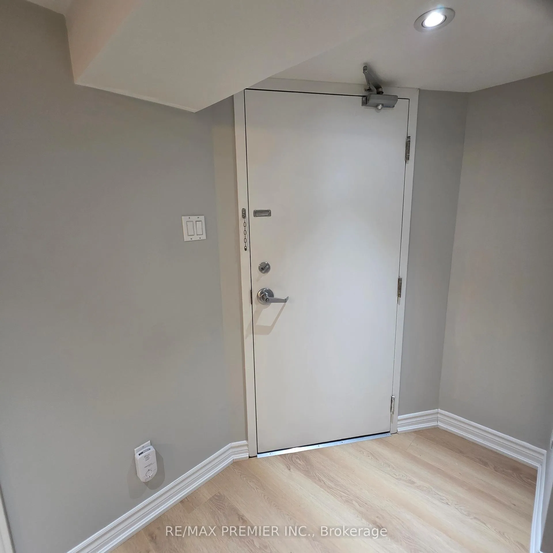 Photo 2 of 1487 King Street, Toronto, South Parkdale — HOMEH
