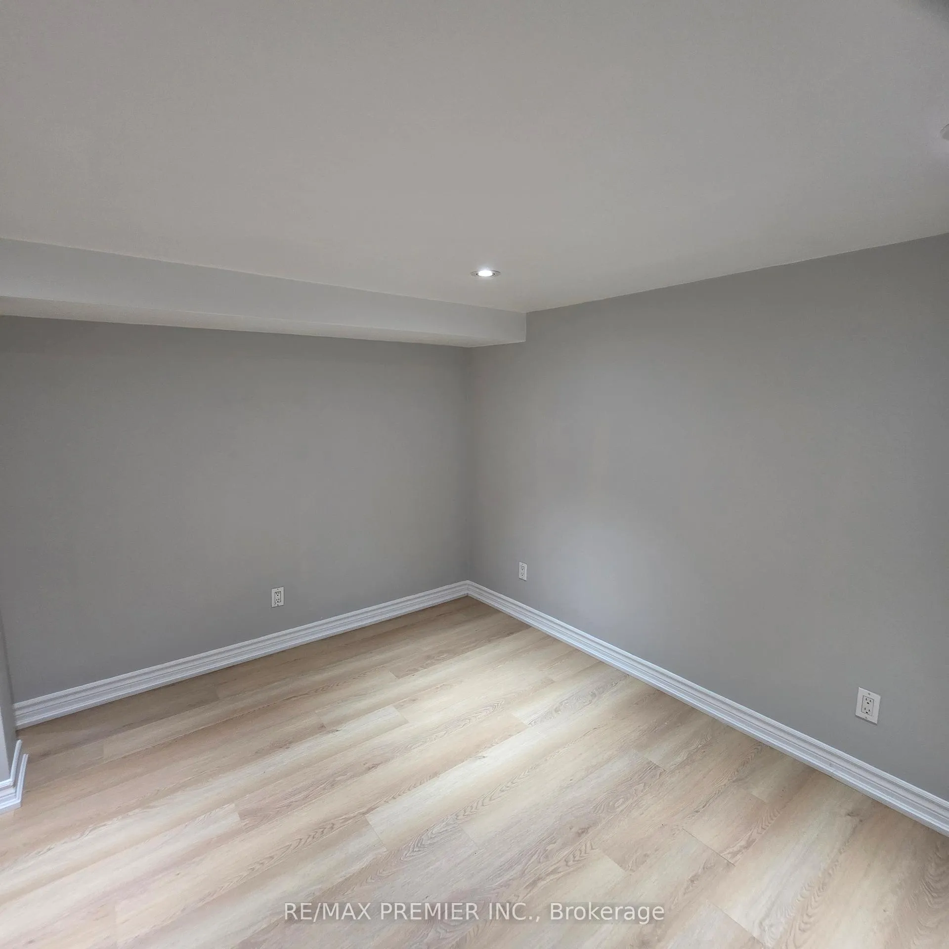 Photo 8 of 1487 King Street, Toronto, South Parkdale — HOMEH