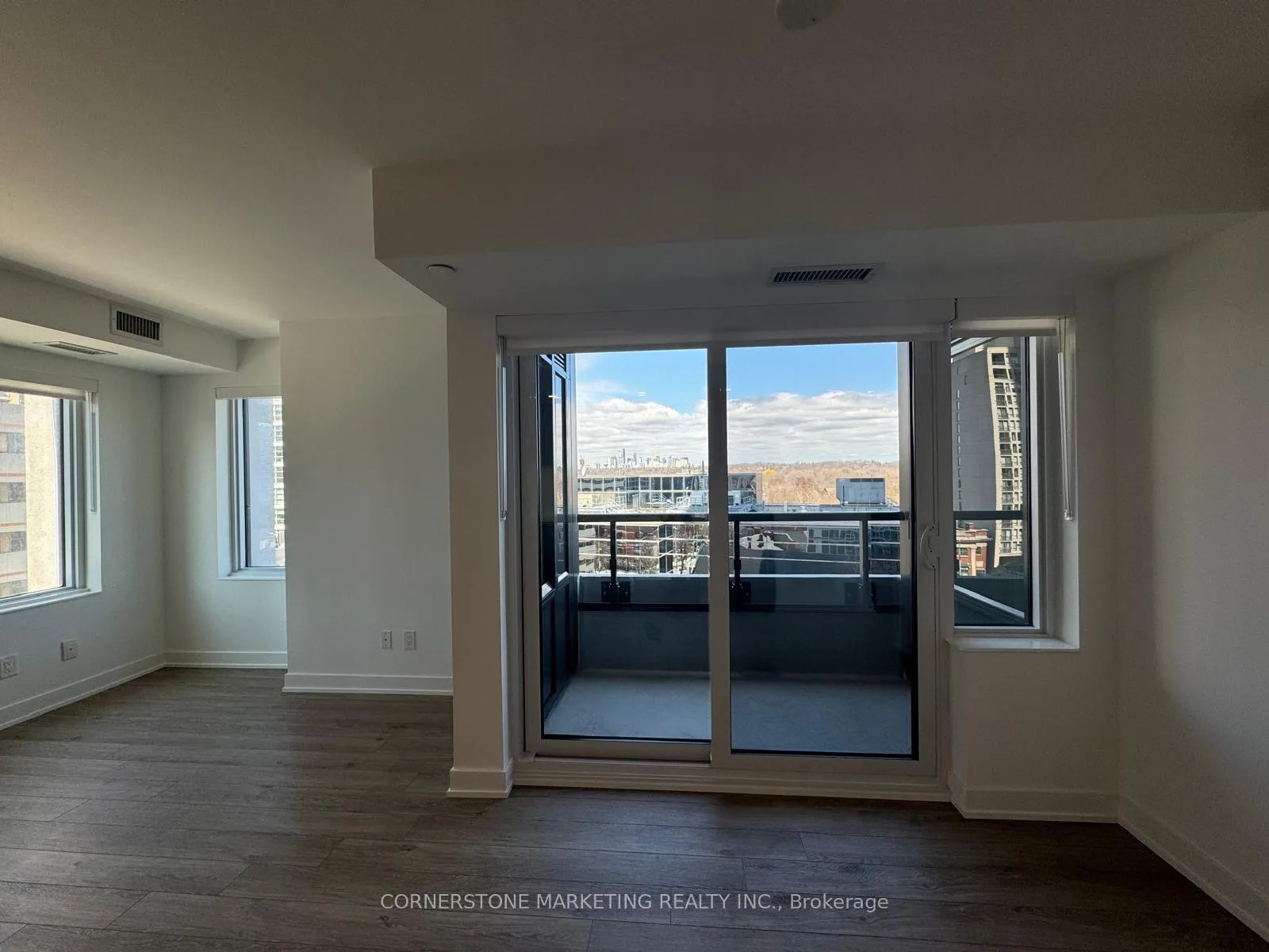 Photo 5 of Unit 804, 609 Sherbourne Street, Toronto, North St. James Town — HOMEH
