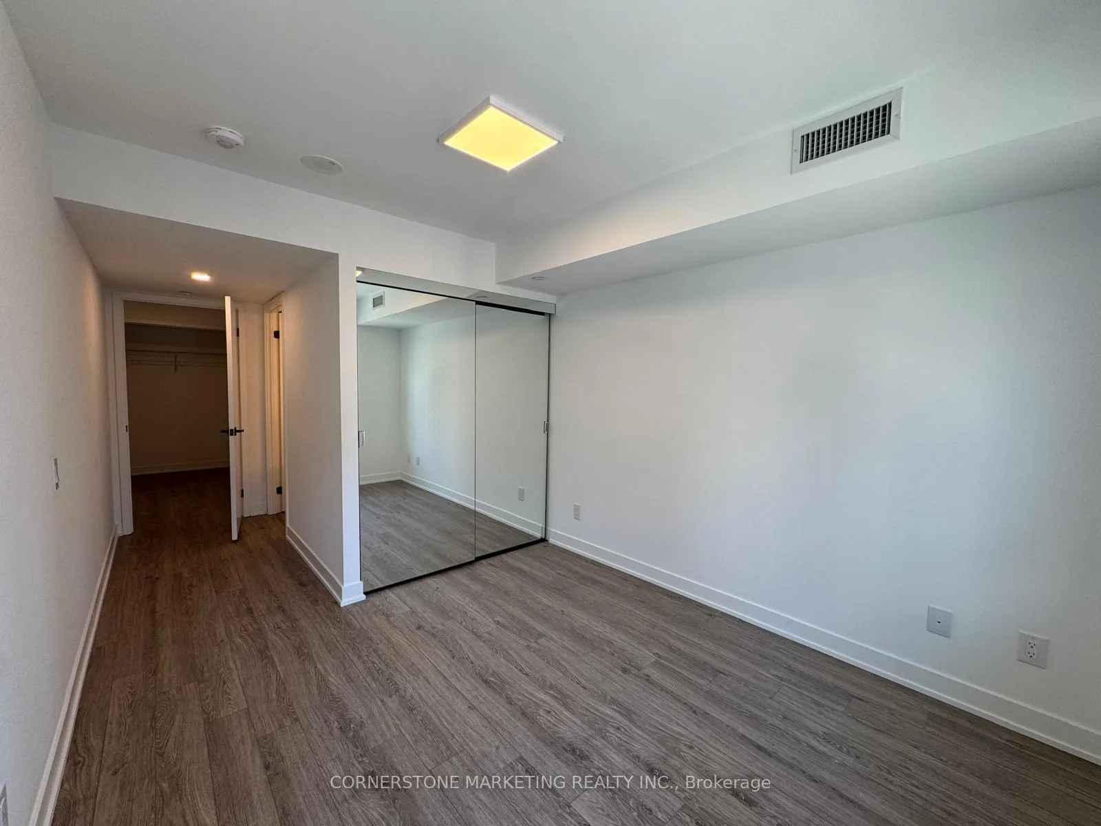 Photo 13 of Unit 804, 609 Sherbourne Street, Toronto, North St. James Town — HOMEH