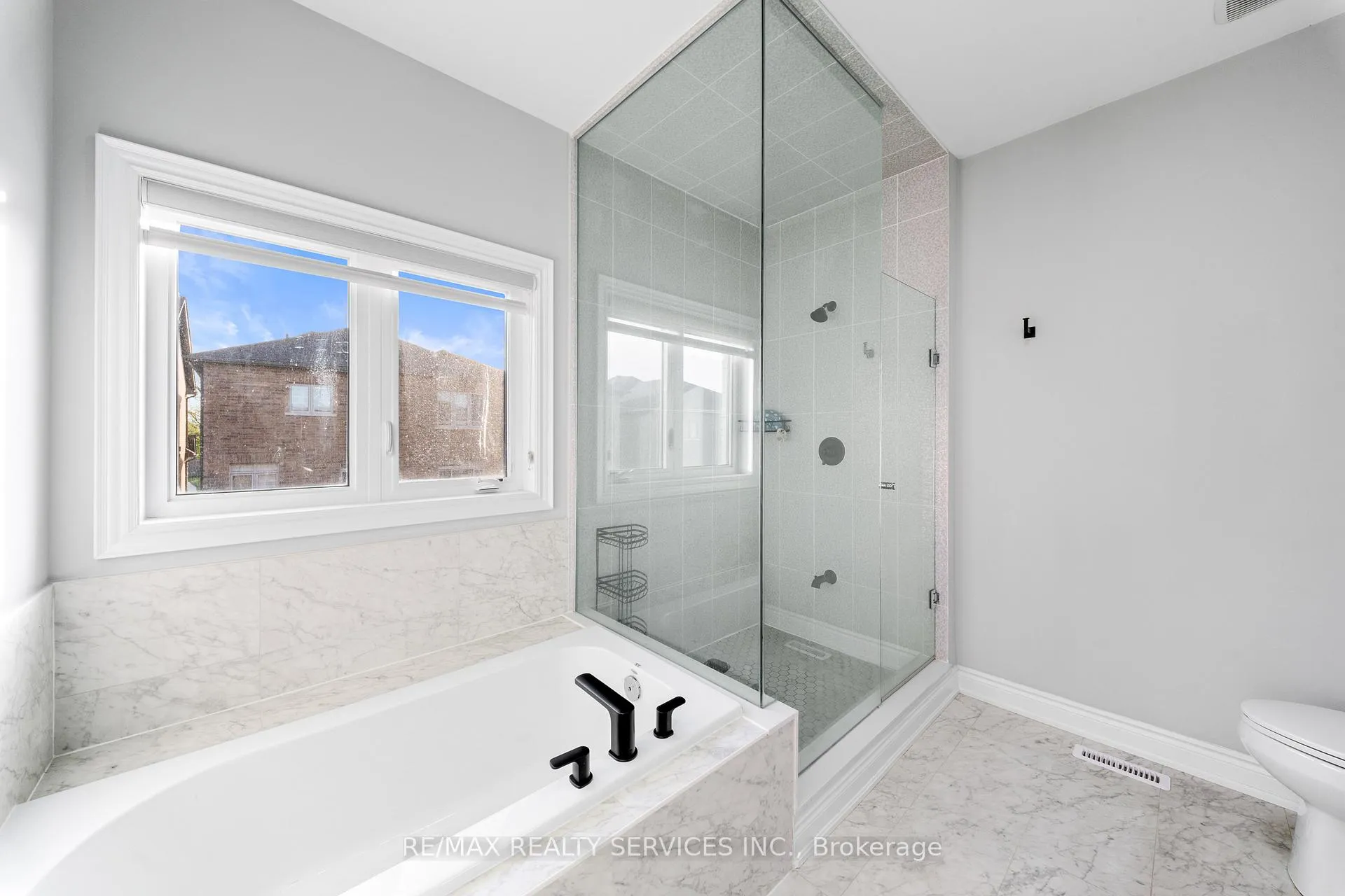 Photo 31 of 95 Eastman Drive, Brampton, Credit Valley — HOMEH