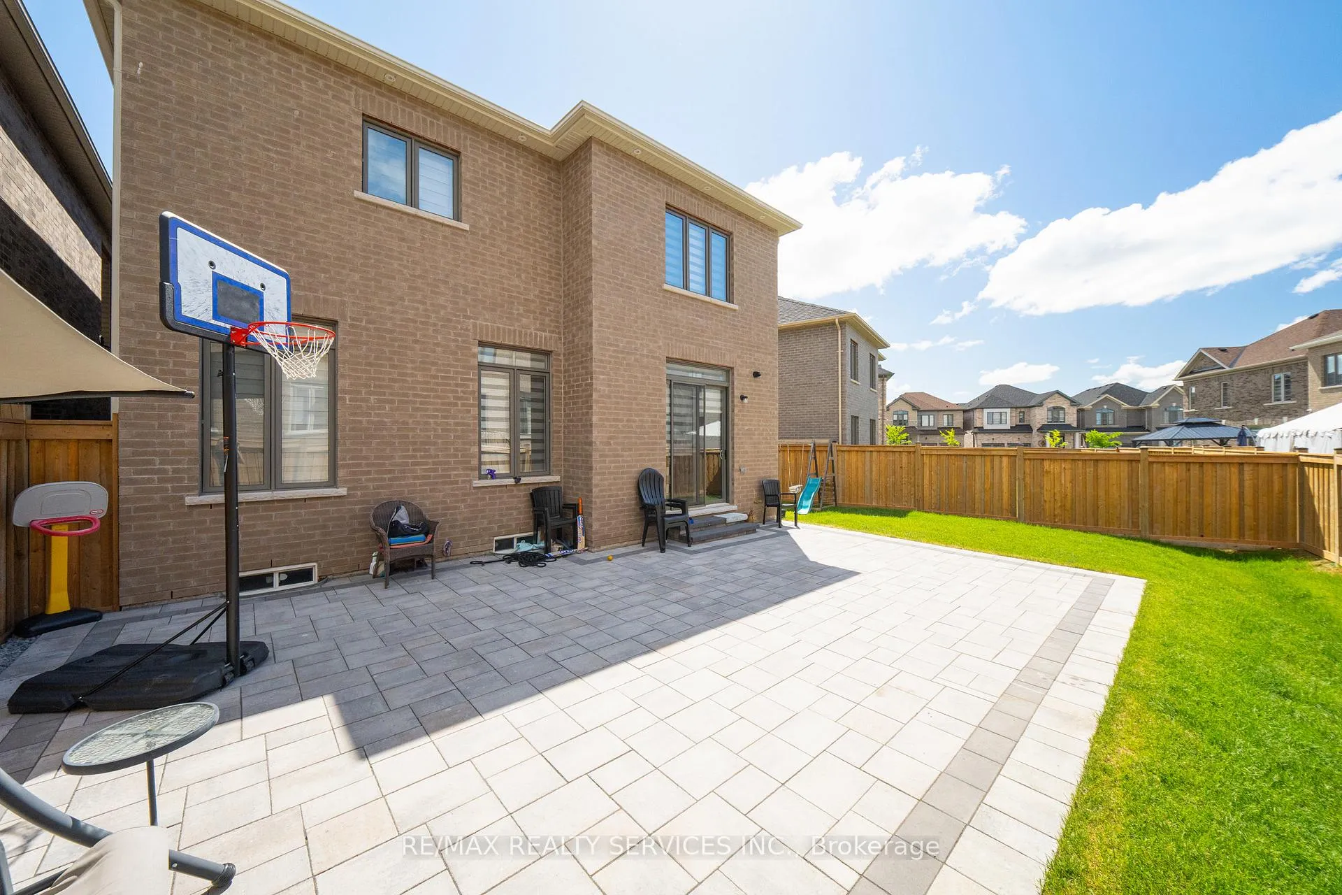 Photo 44 of 95 Eastman Drive, Brampton, Credit Valley — HOMEH