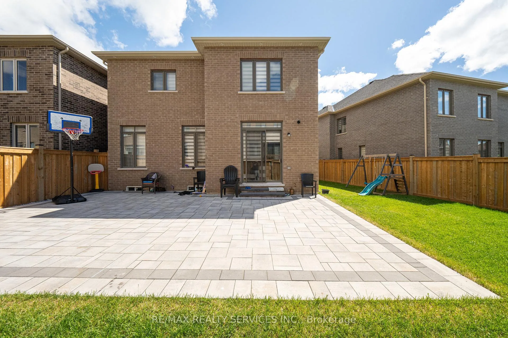 Photo 46 of 95 Eastman Drive, Brampton, Credit Valley — HOMEH