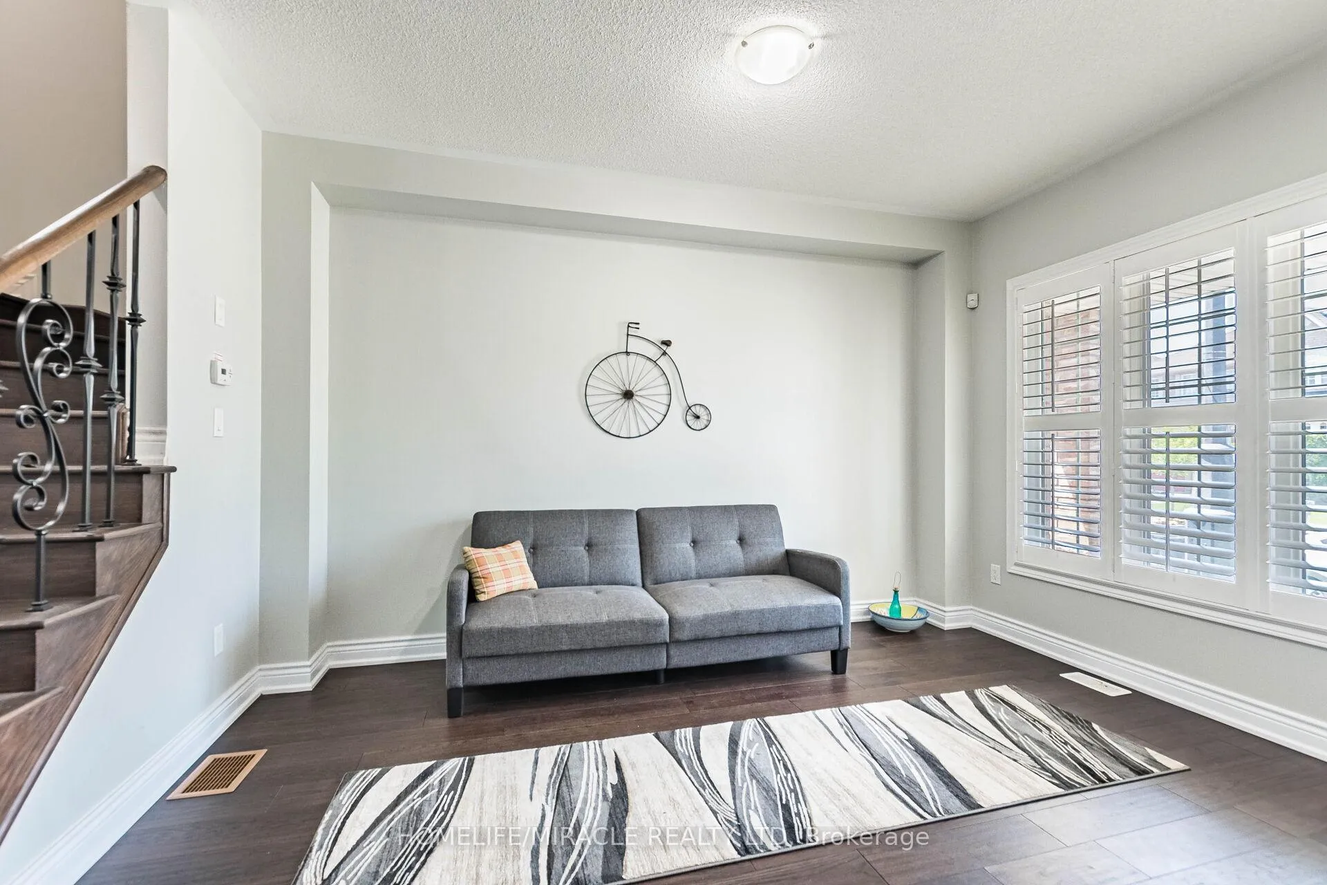 Photo 6 of 29 Oswald Road E, Brampton, Bram East — HOMEH
