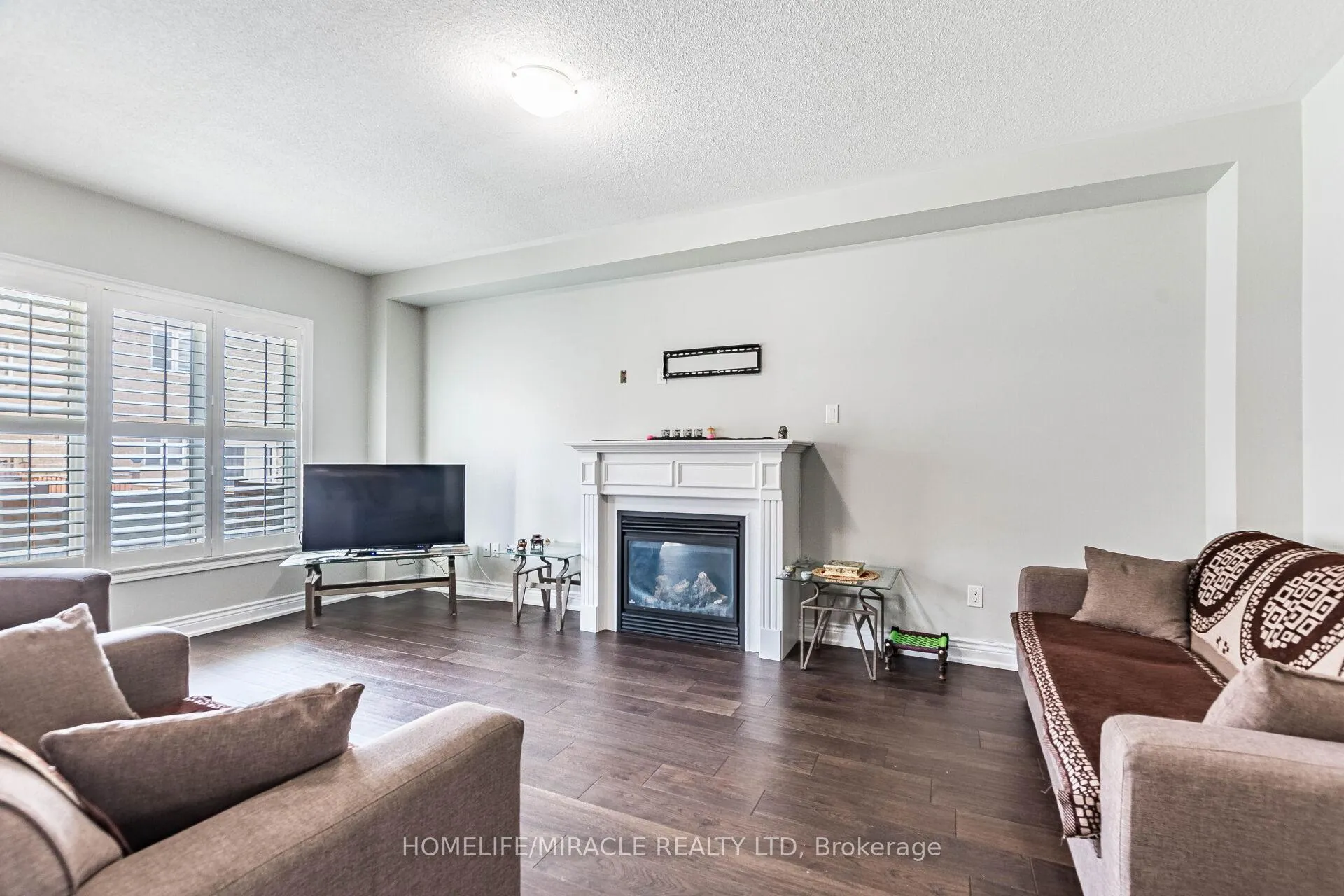 Photo 8 of 29 Oswald Road E, Brampton, Bram East — HOMEH