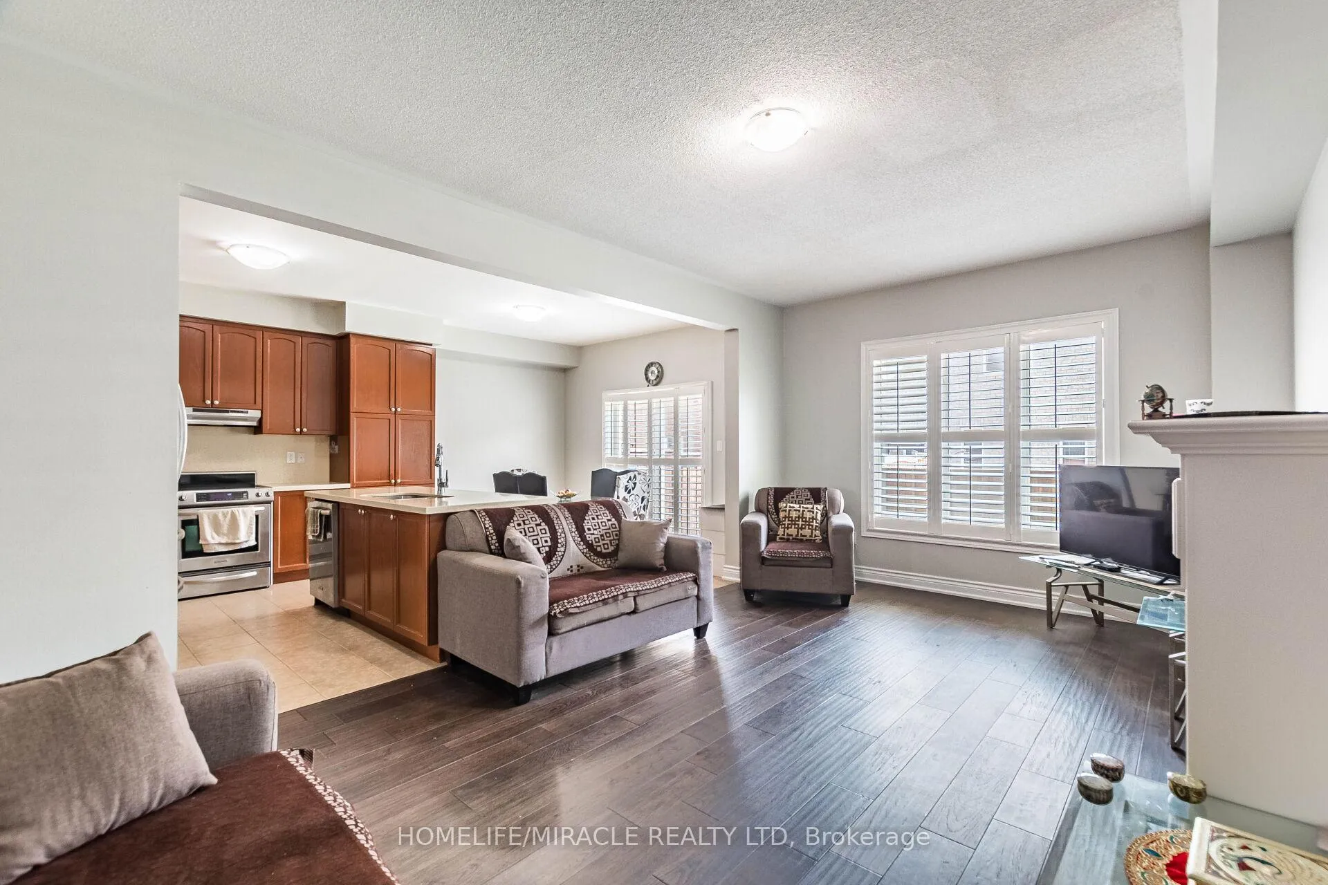 Photo 9 of 29 Oswald Road E, Brampton, Bram East — HOMEH