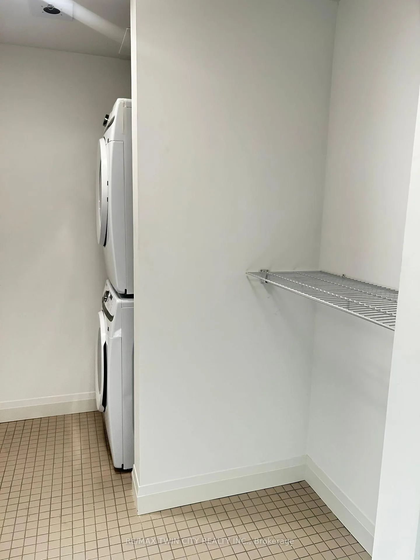 Photo 10 of Unit 905, 1333 Weber Street E, Kitchener — HOMEH