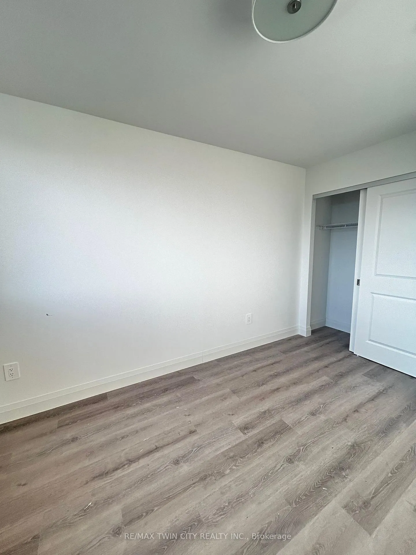 Photo 21 of Unit 905, 1333 Weber Street E, Kitchener — HOMEH