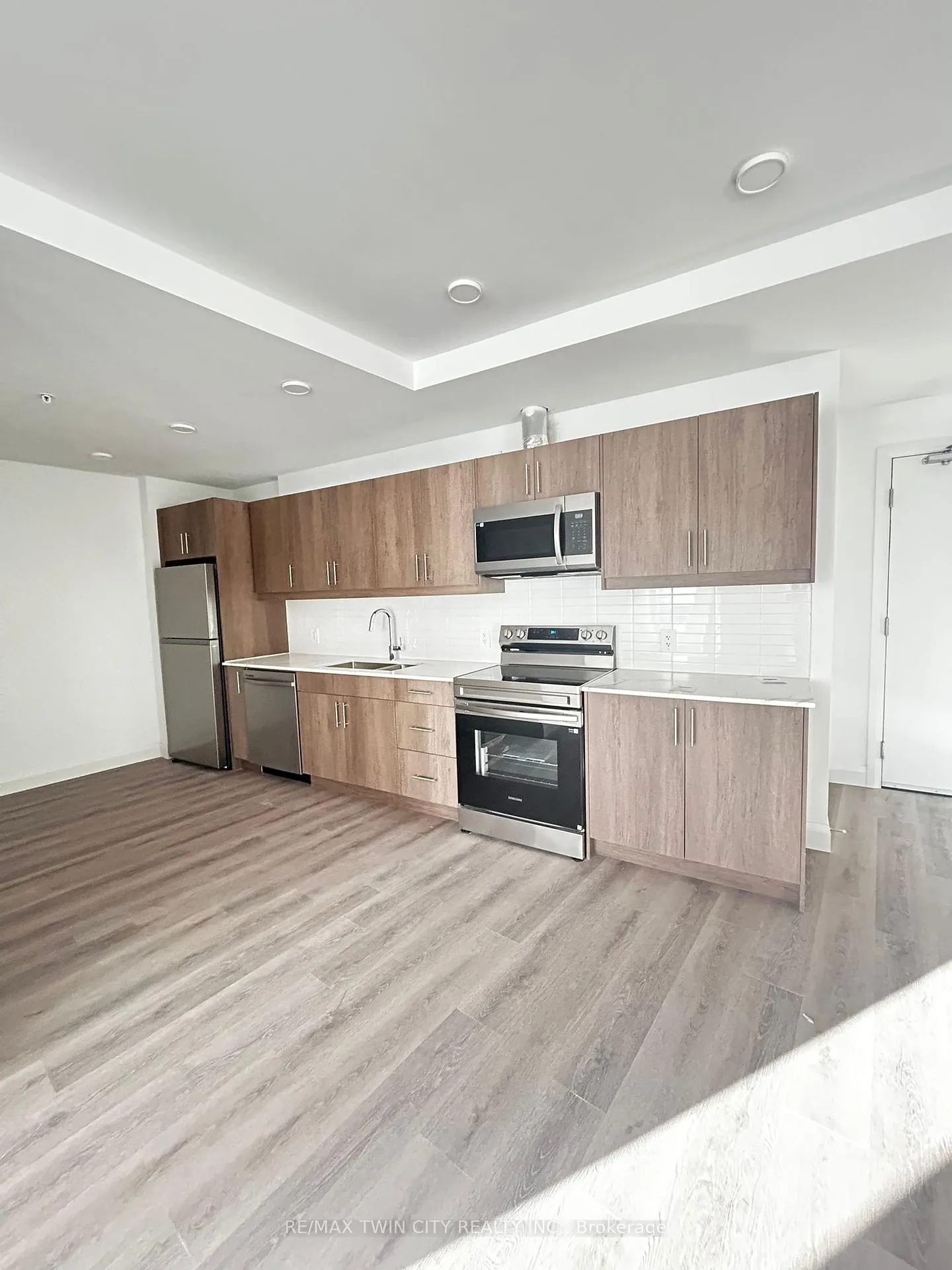Photo 25 of Unit 905, 1333 Weber Street E, Kitchener — HOMEH