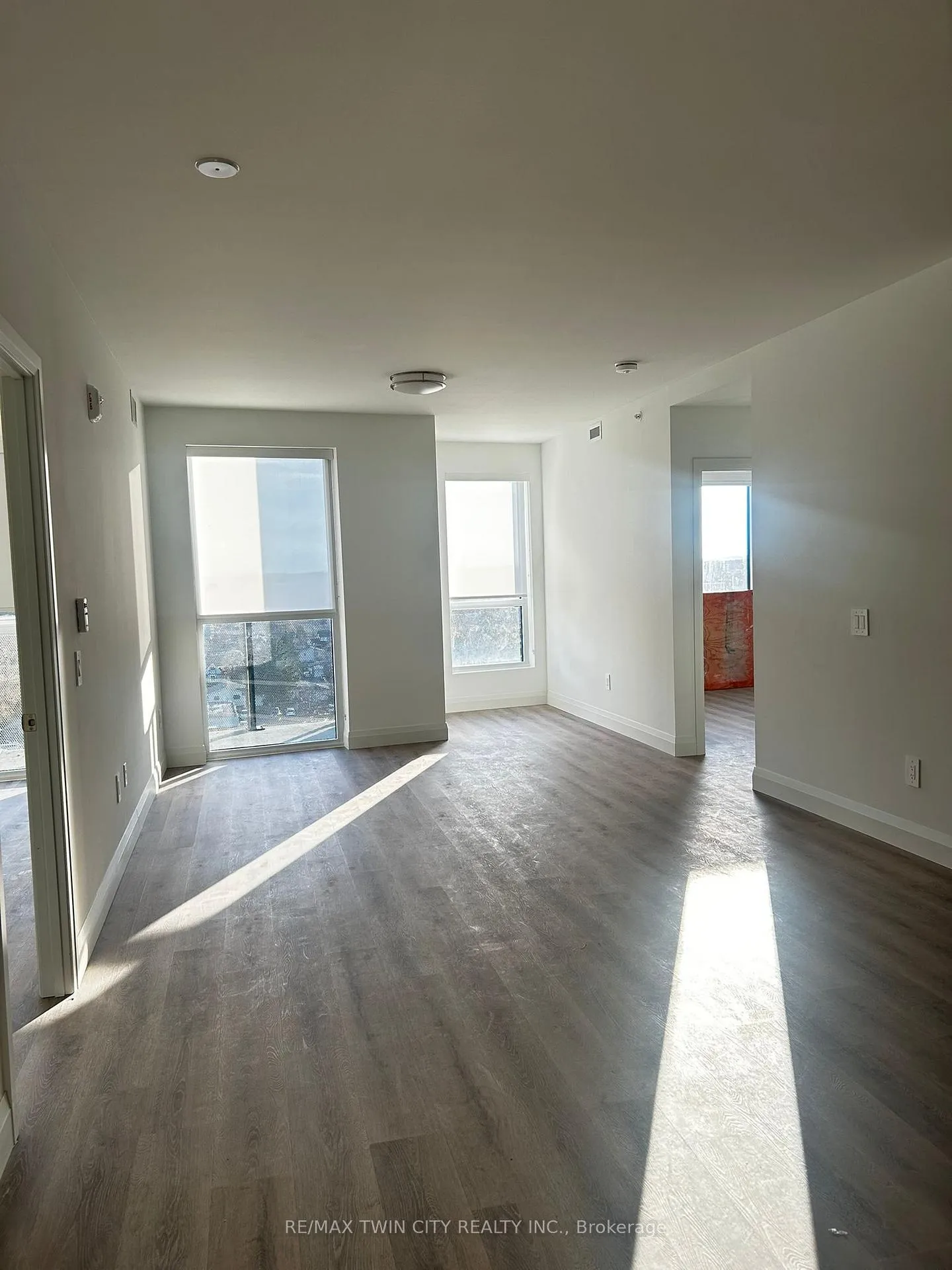 Photo 28 of Unit 905, 1333 Weber Street E, Kitchener — HOMEH