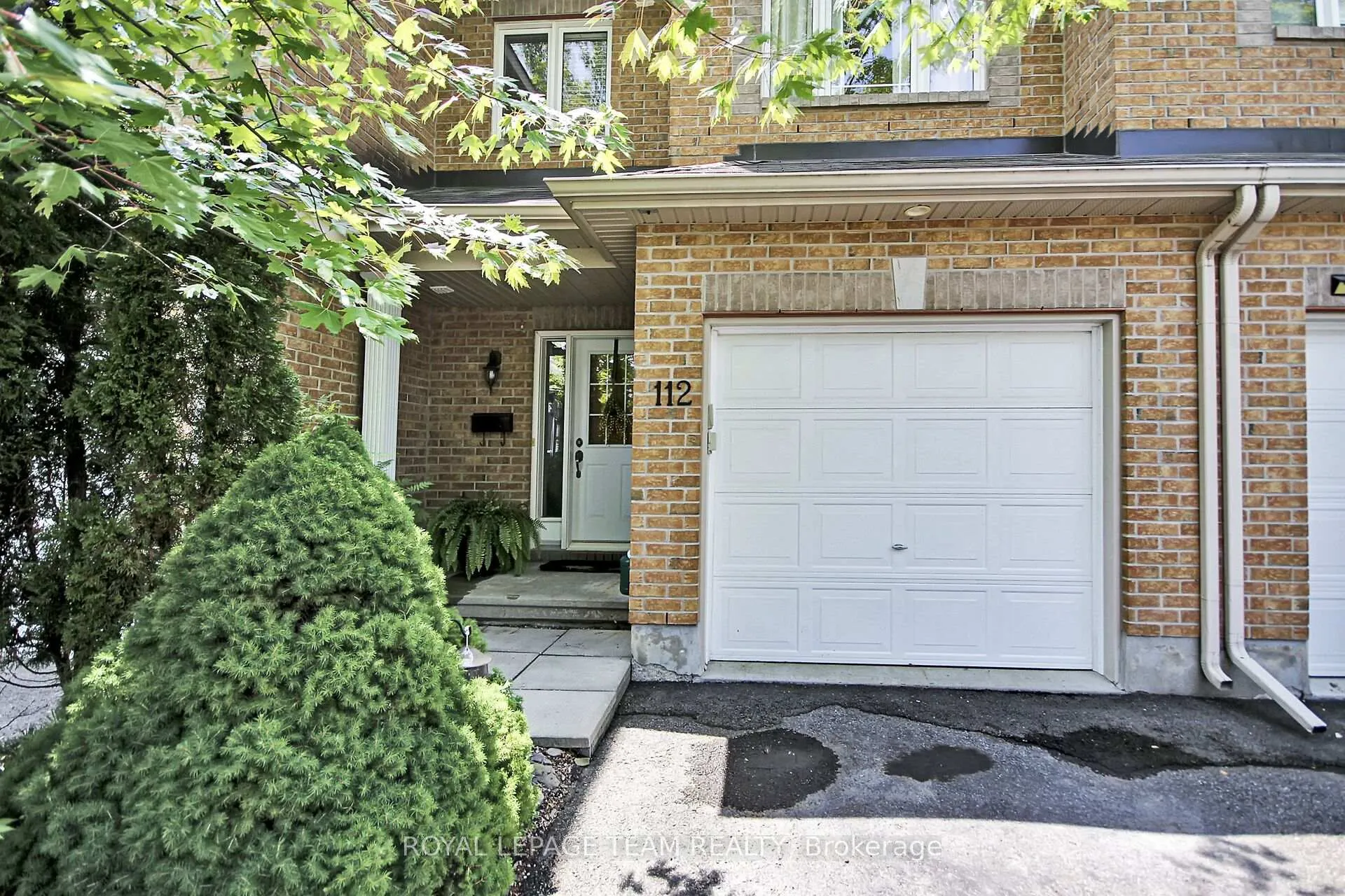 Photo 2 of 112 Talltree Crescent, Ottawa, Stittsville (Central) — HOMEH