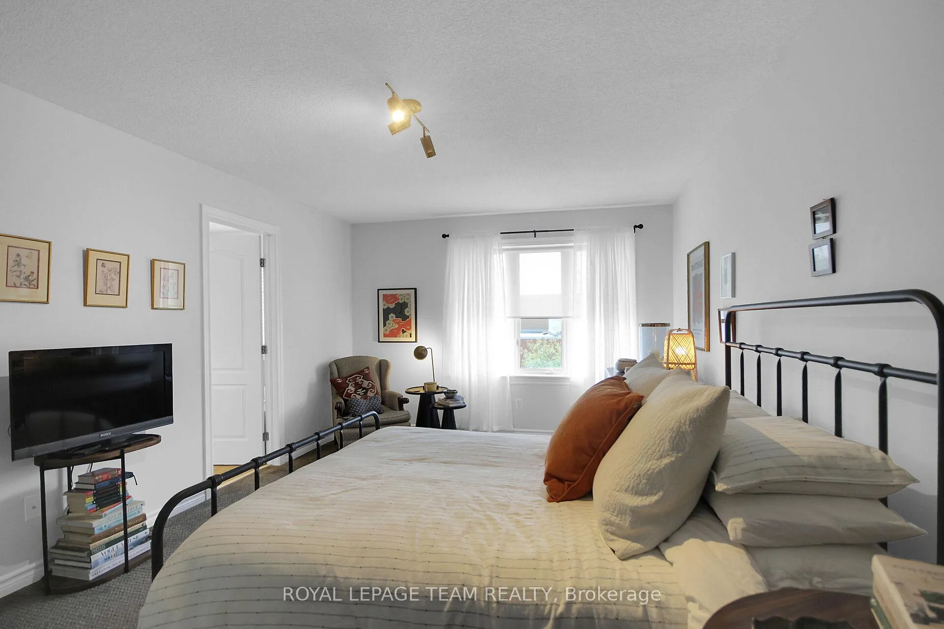 Photo 19 of 112 Talltree Crescent, Ottawa, Stittsville (Central) — HOMEH