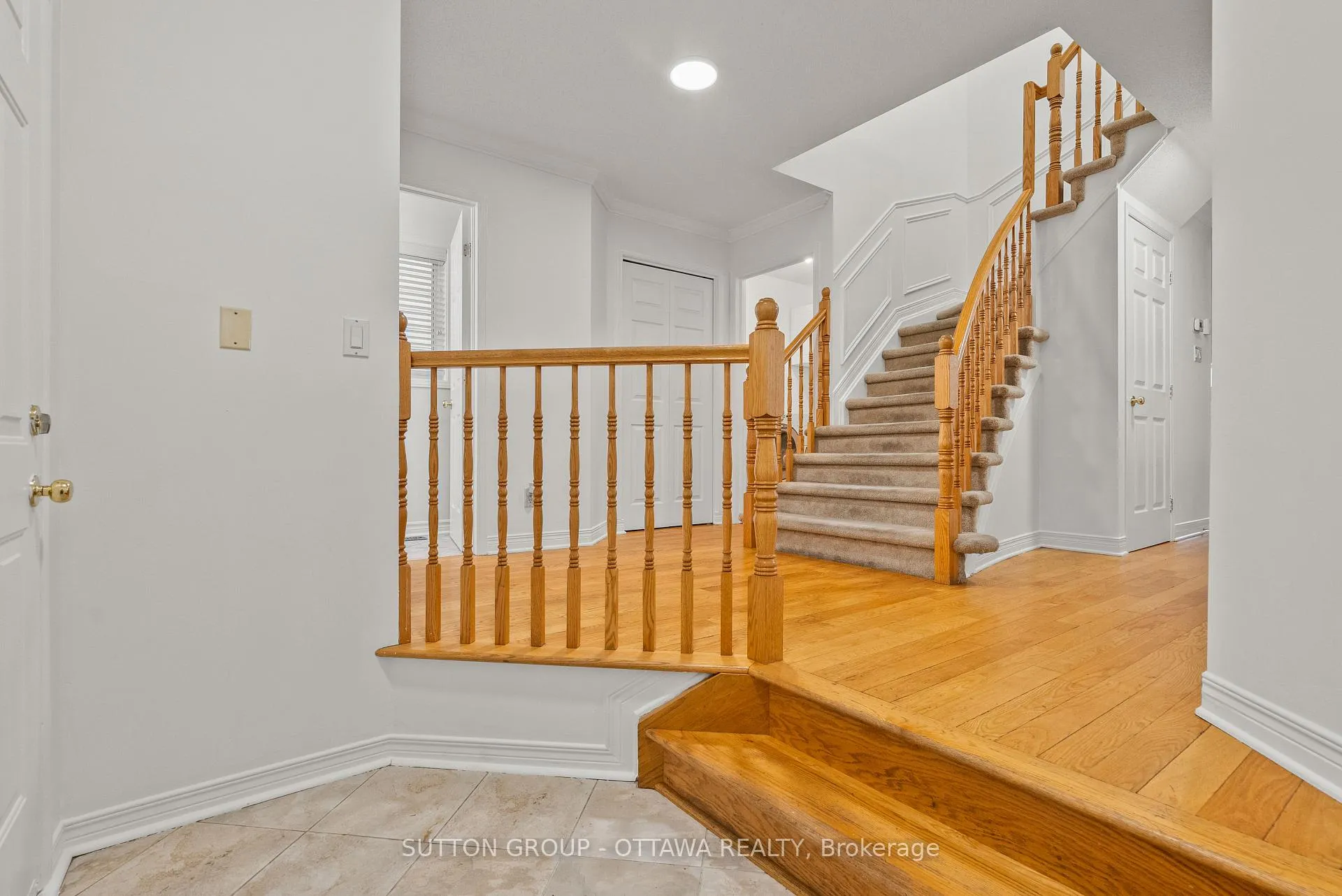 Photo 6 of 27 Nairn Street, Ottawa, Kanata - Glencairn/Hazeldean — HOMEH