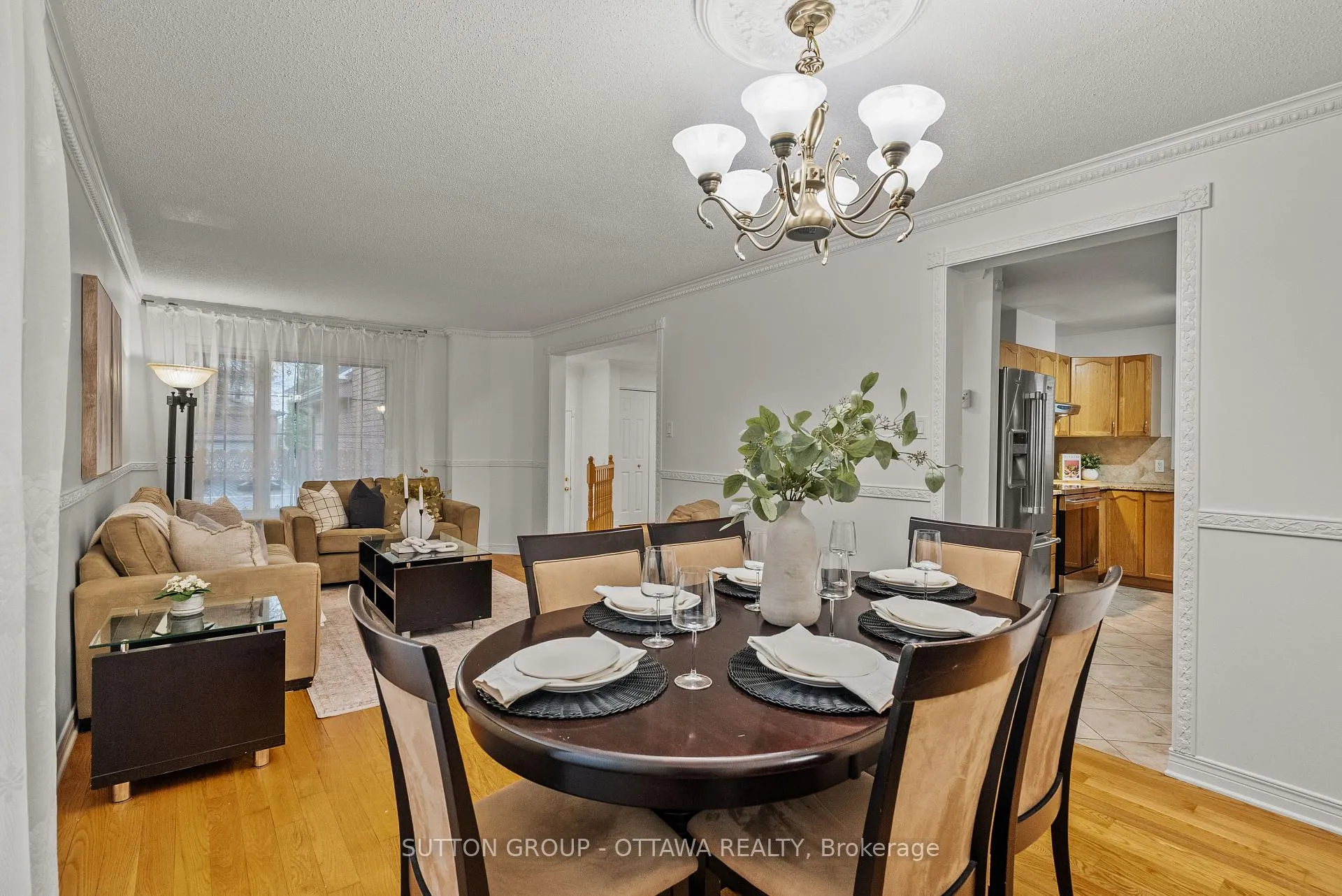 Photo 12 of 27 Nairn Street, Ottawa, Kanata - Glencairn/Hazeldean — HOMEH
