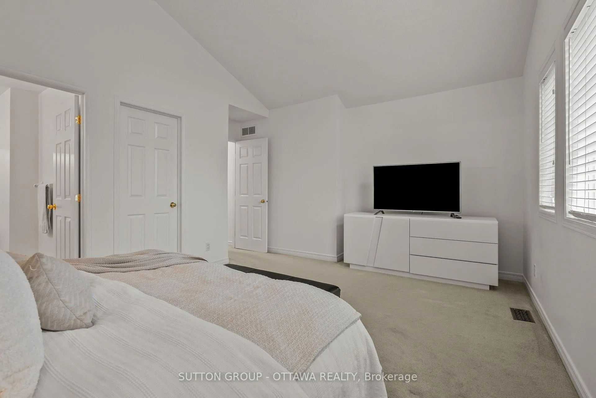 Photo 29 of 27 Nairn Street, Ottawa, Kanata - Glencairn/Hazeldean — HOMEH
