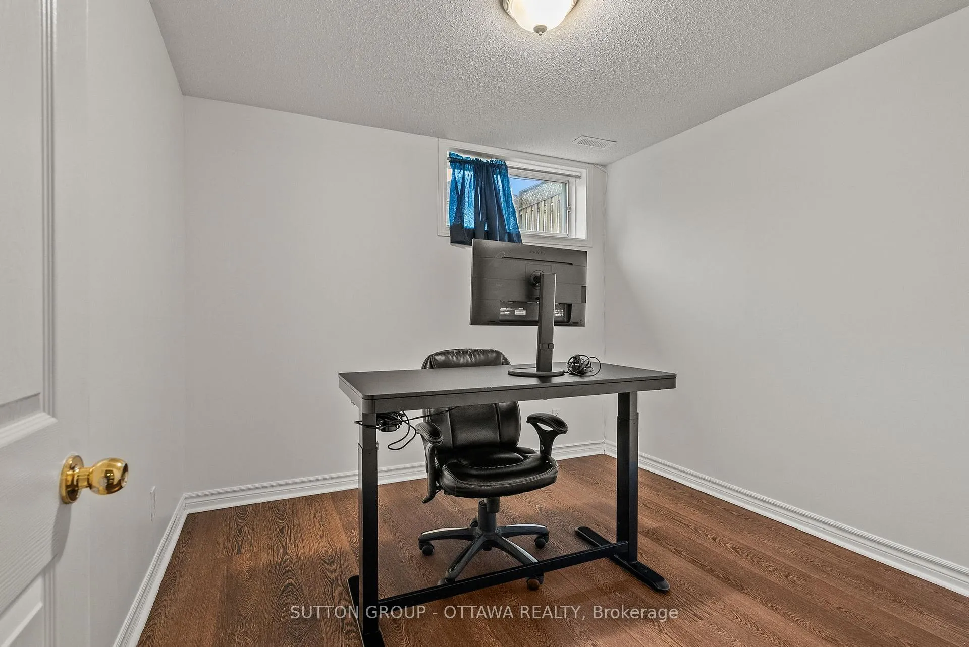 Photo 45 of 27 Nairn Street, Ottawa, Kanata - Glencairn/Hazeldean — HOMEH