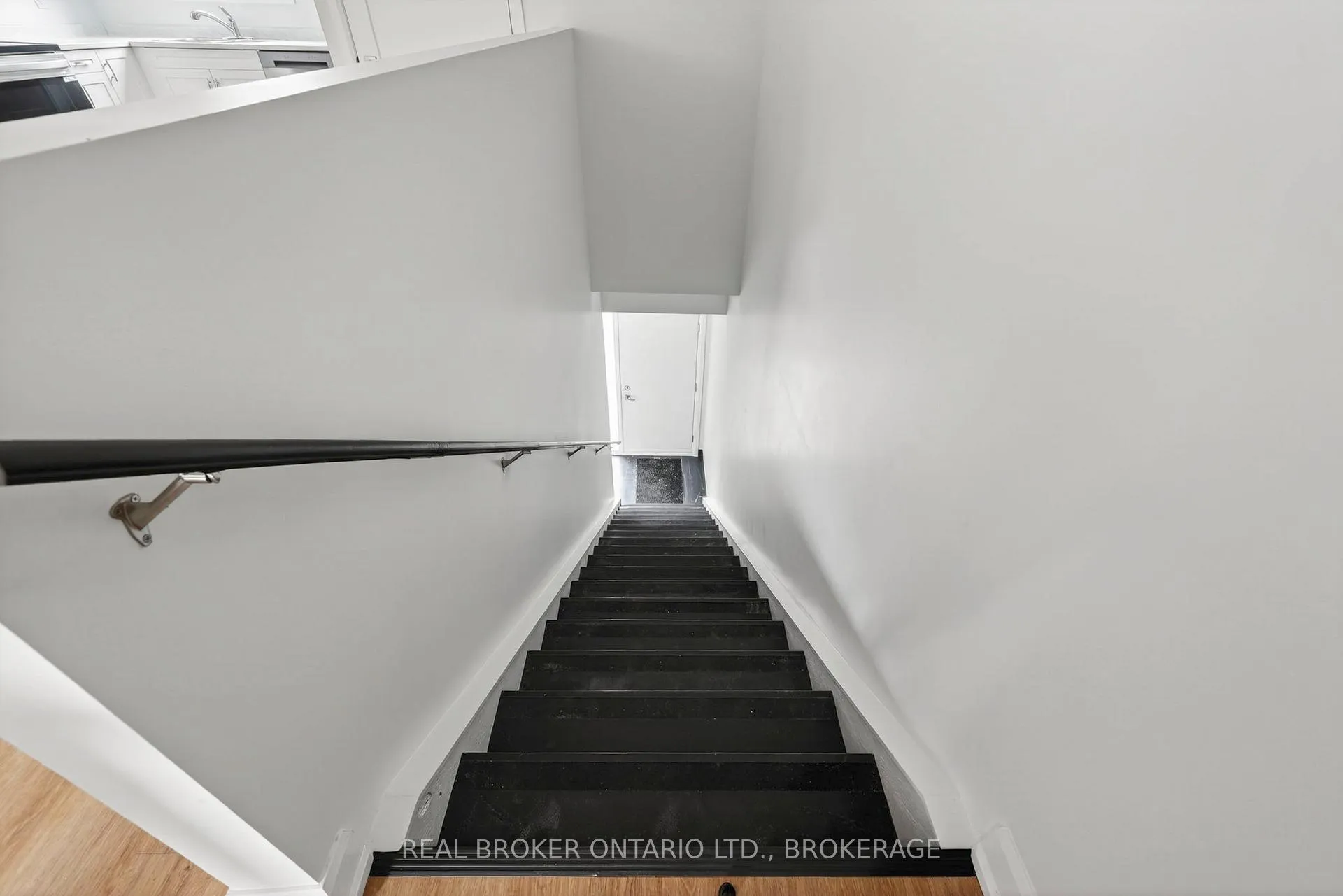 Photo 2 of Unit Unit #10B, 600 Second Street E, Cornwall — HOMEH